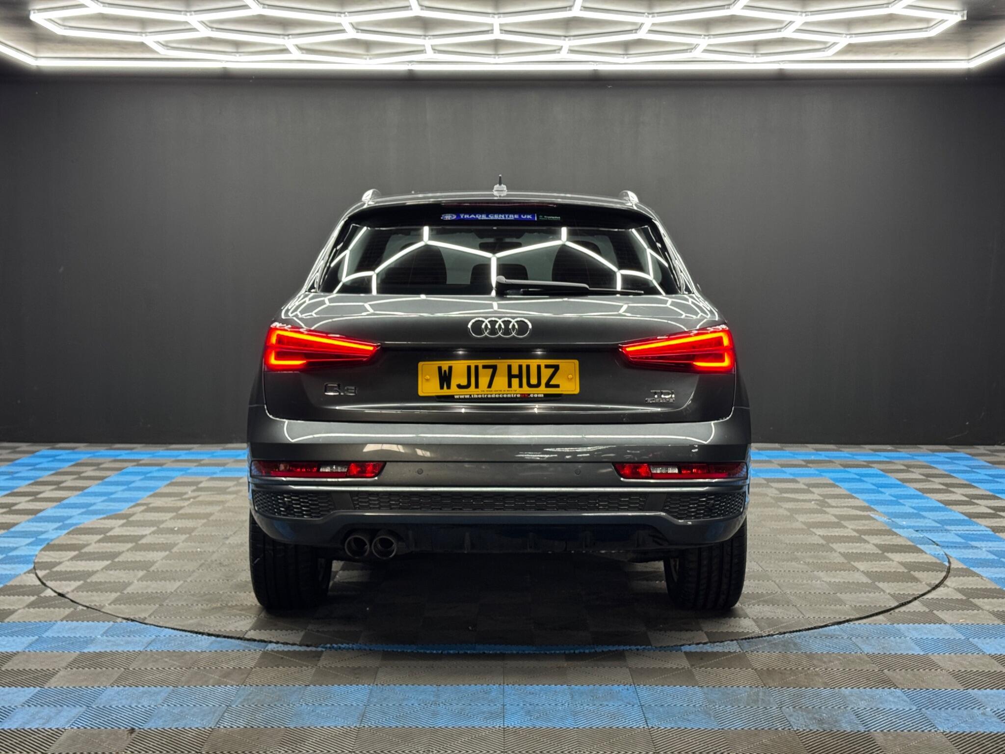 Audi Q3 - Image 6