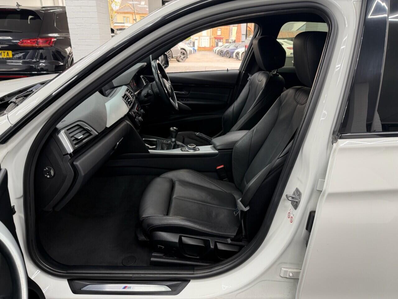 BMW 3 Series - Image 23