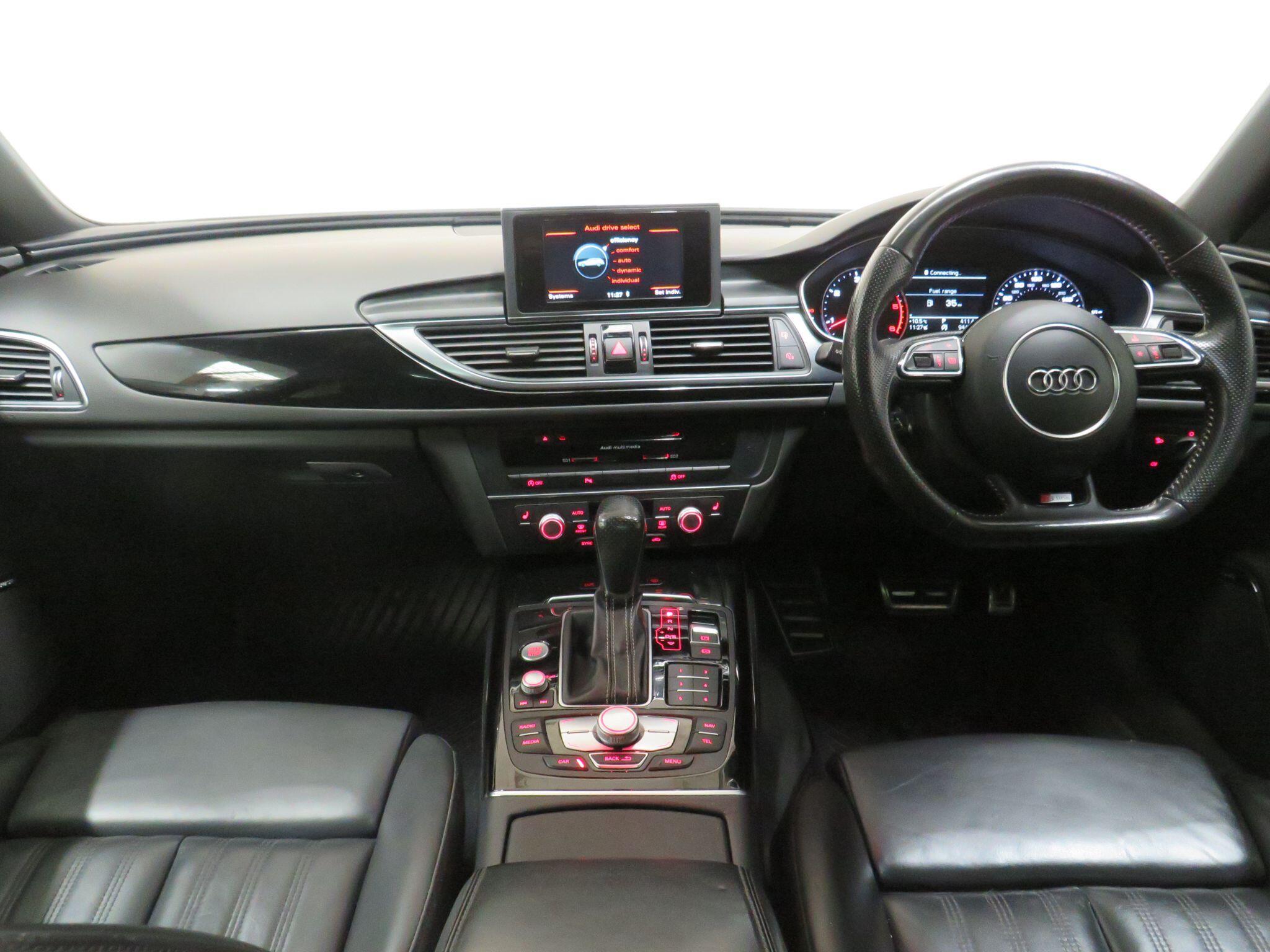 Audi A6 Avant - Image 13