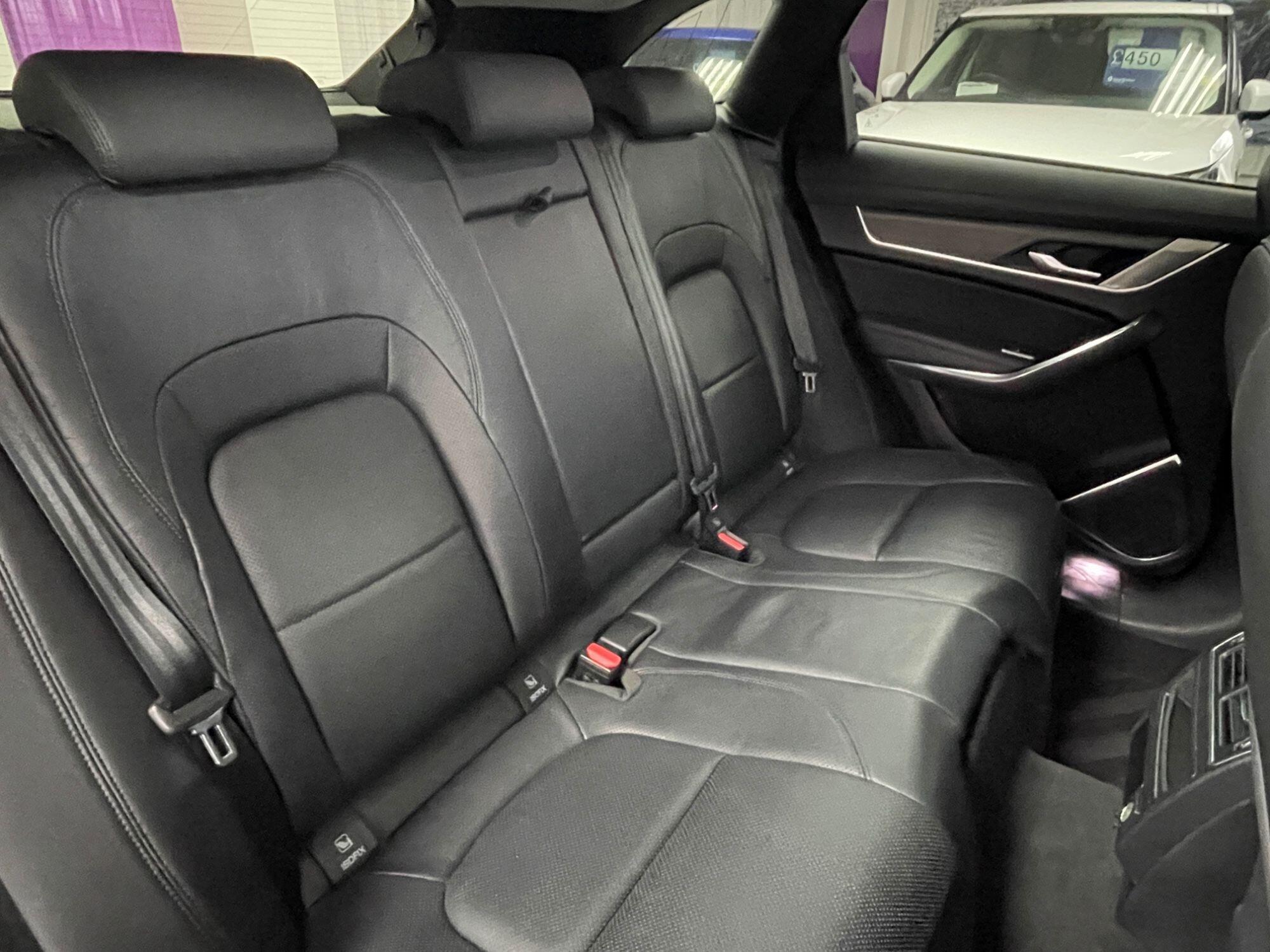 Jaguar F-Pace - Image 29