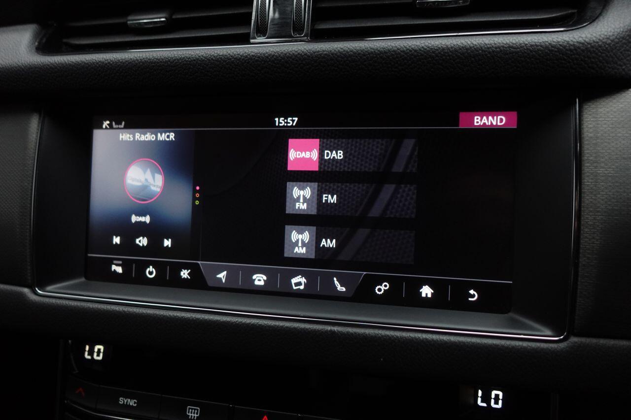 Jaguar XF - Image 18