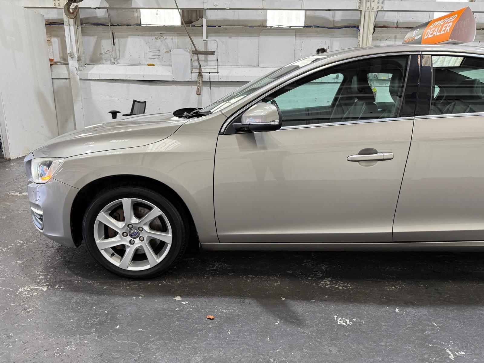 Volvo S60 - Image 10