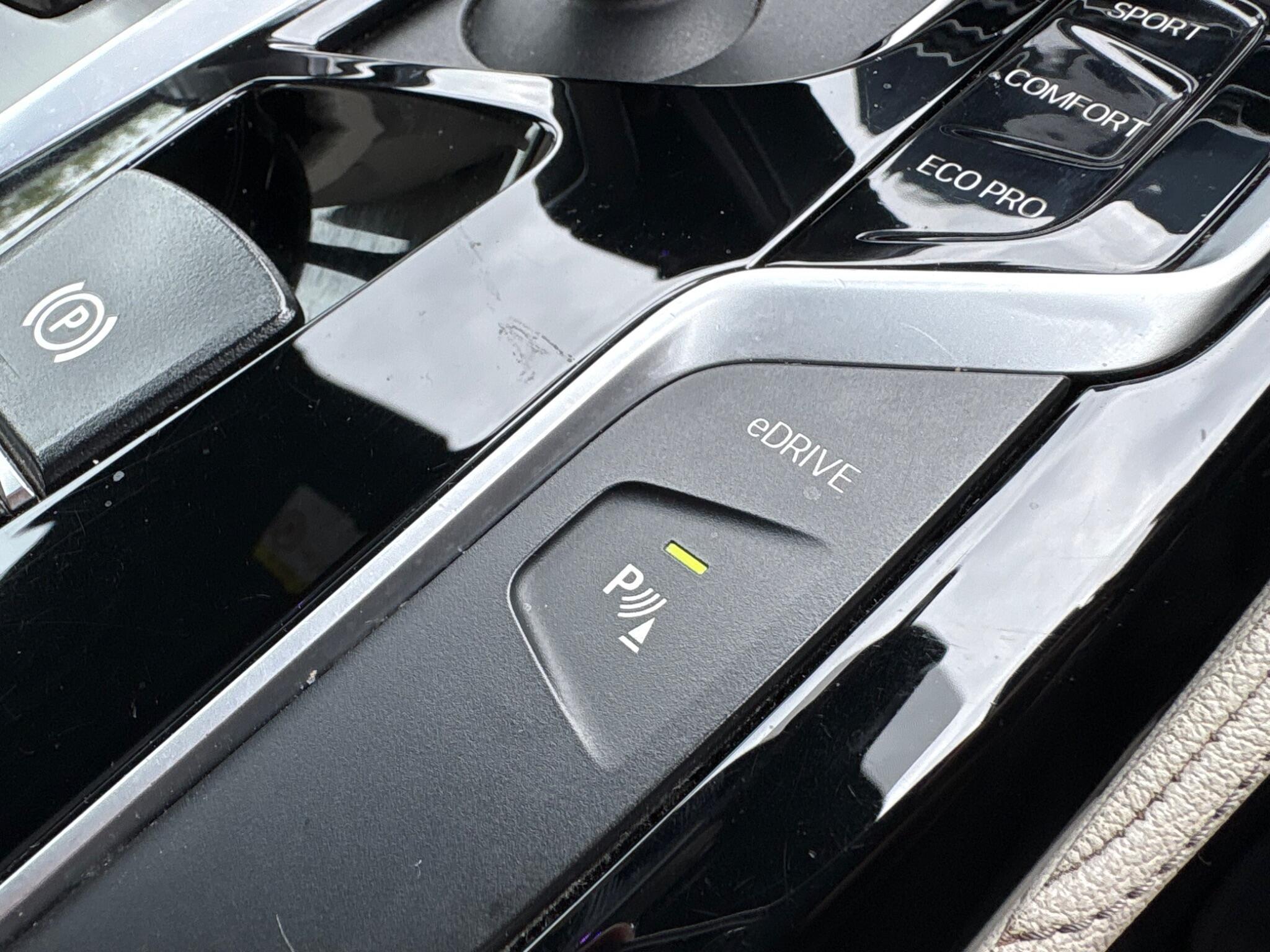 BMW 5 Series - Image 47