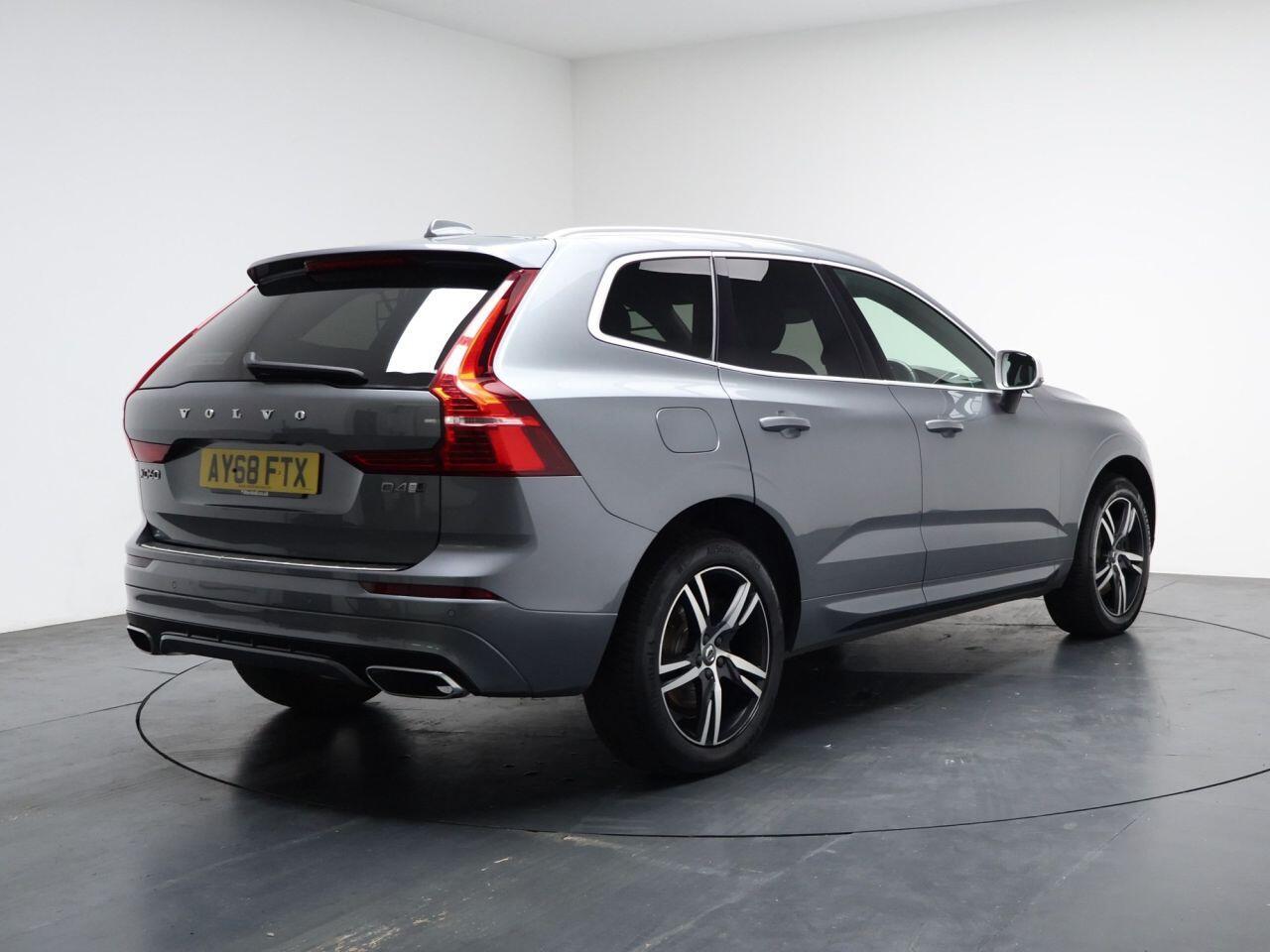 Volvo XC60 - Image 12