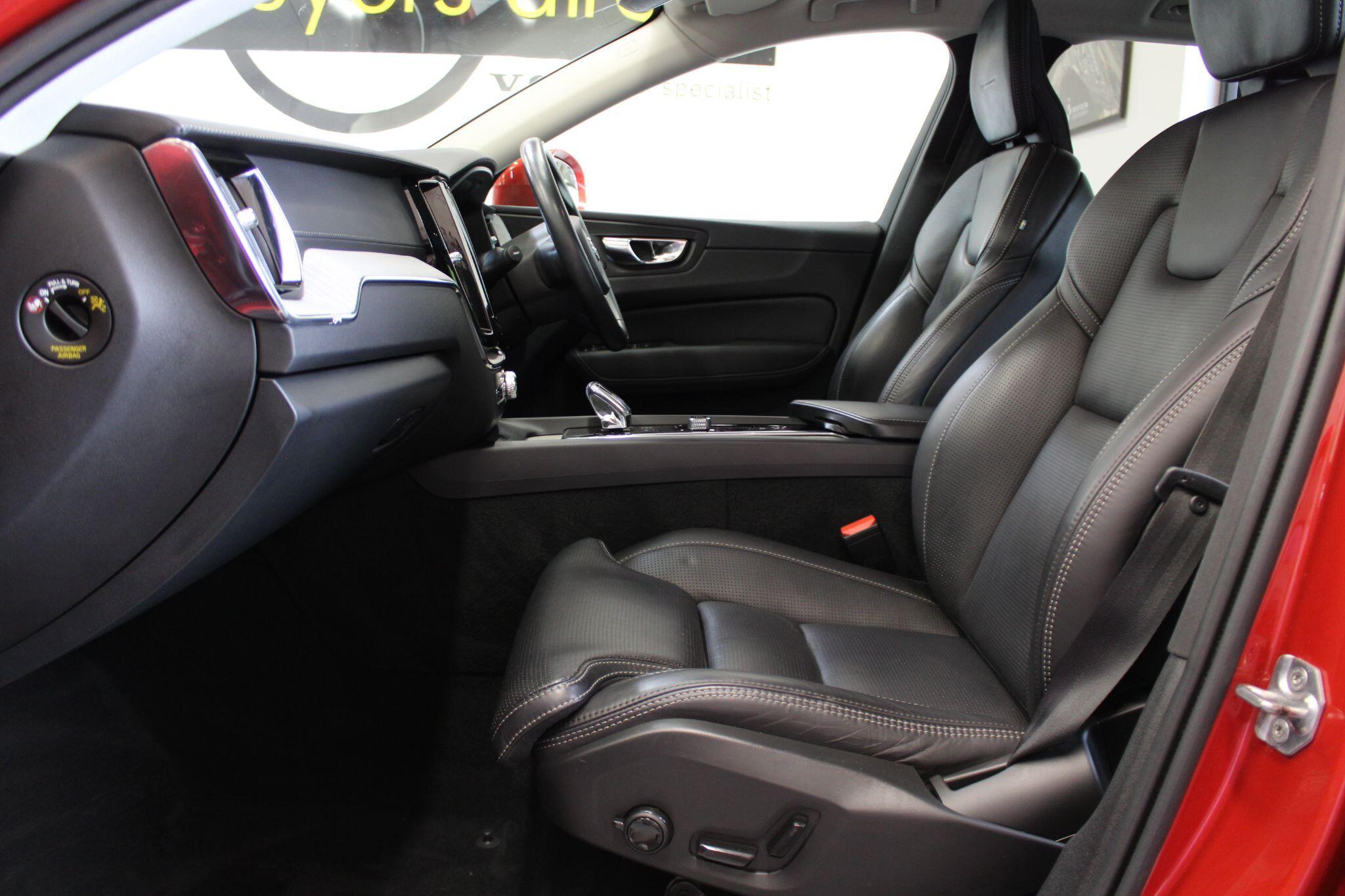 Volvo XC60 - Image 34