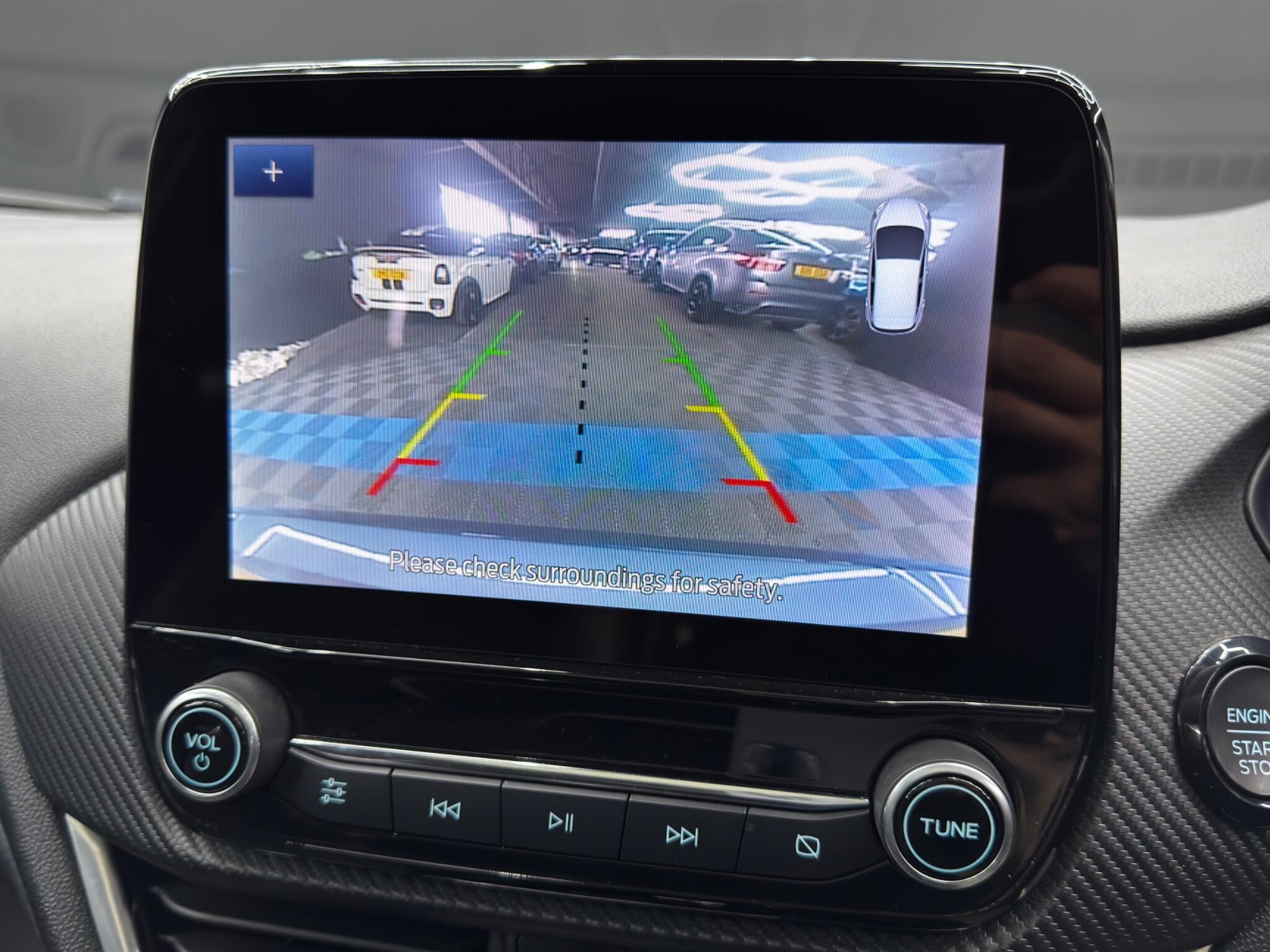 Ford Fiesta - Image 35