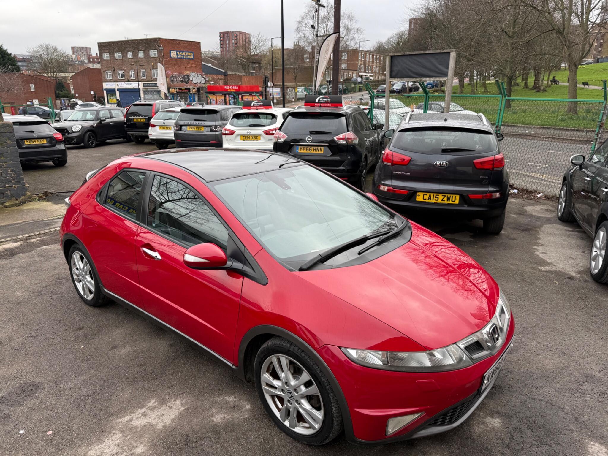 Honda Civic - Image 32