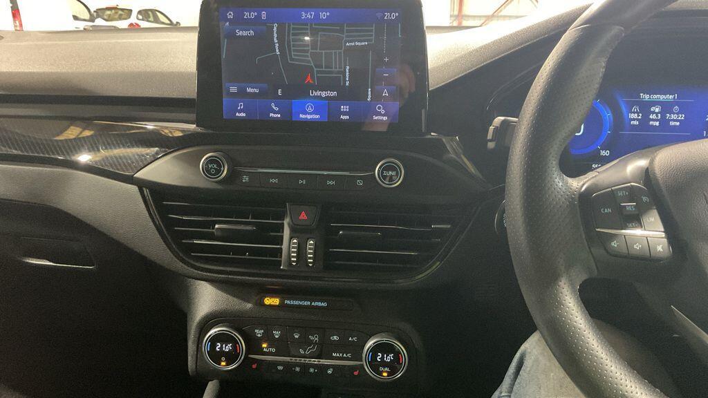 Ford Focus - Image 2