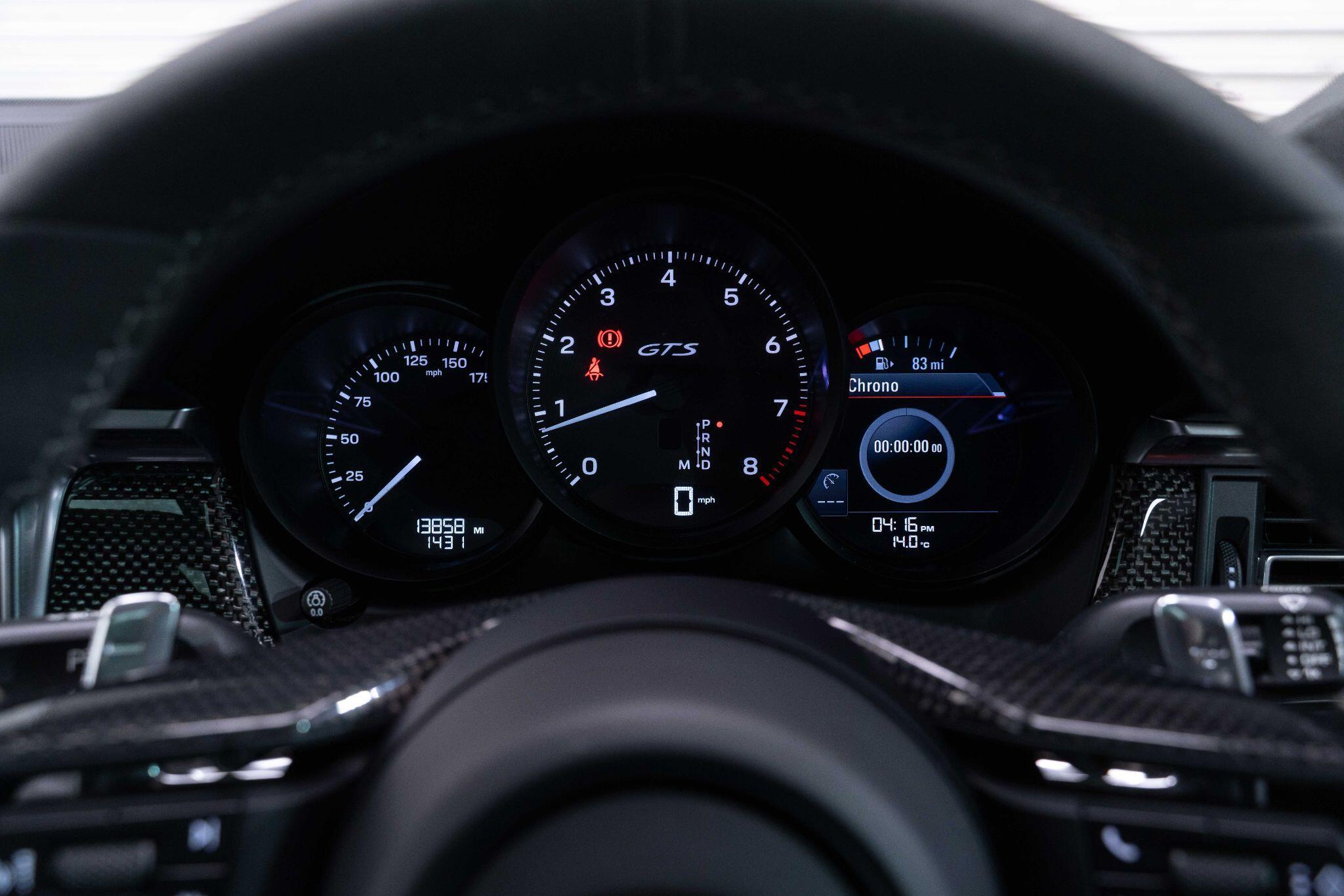 Porsche Macan - Image 35