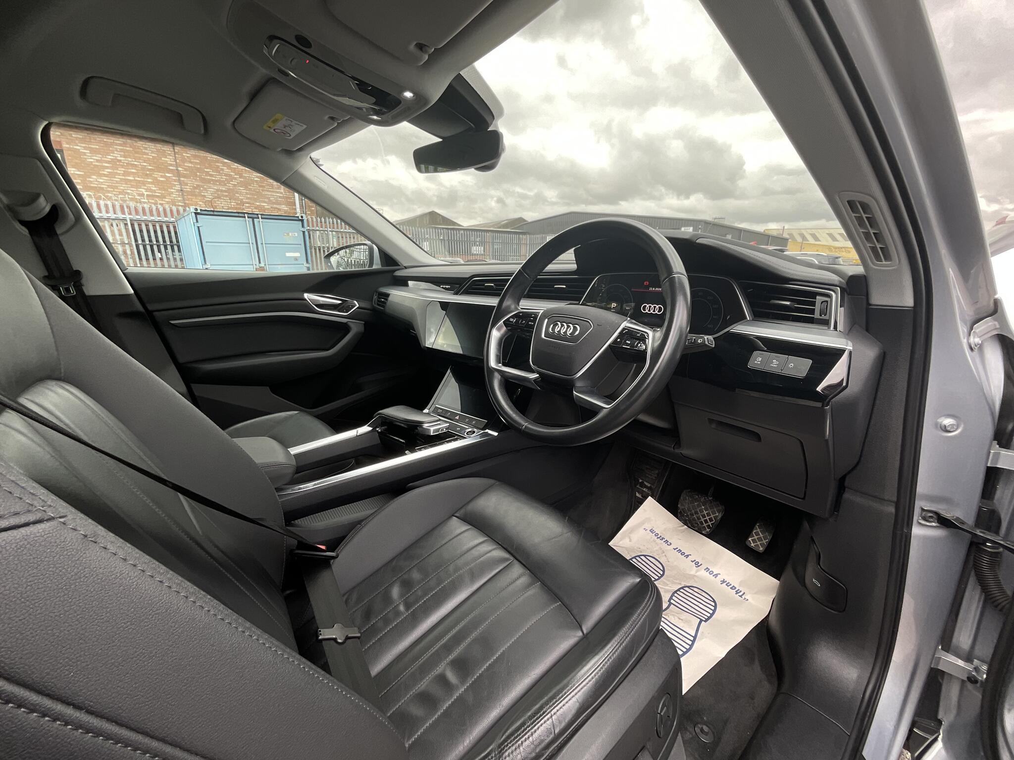 Audi E-Tron - Image 7