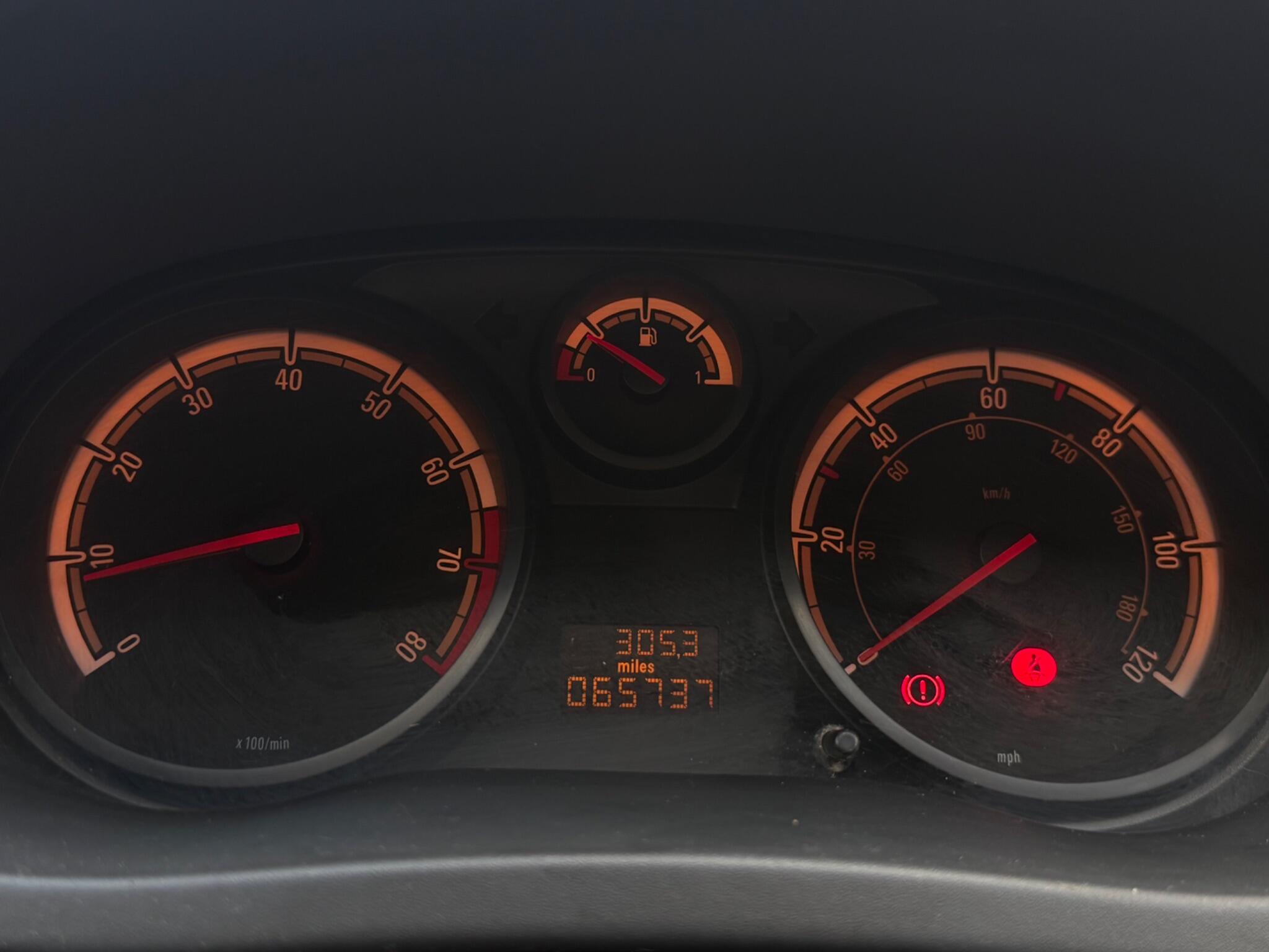 Vauxhall Corsa - Image 16