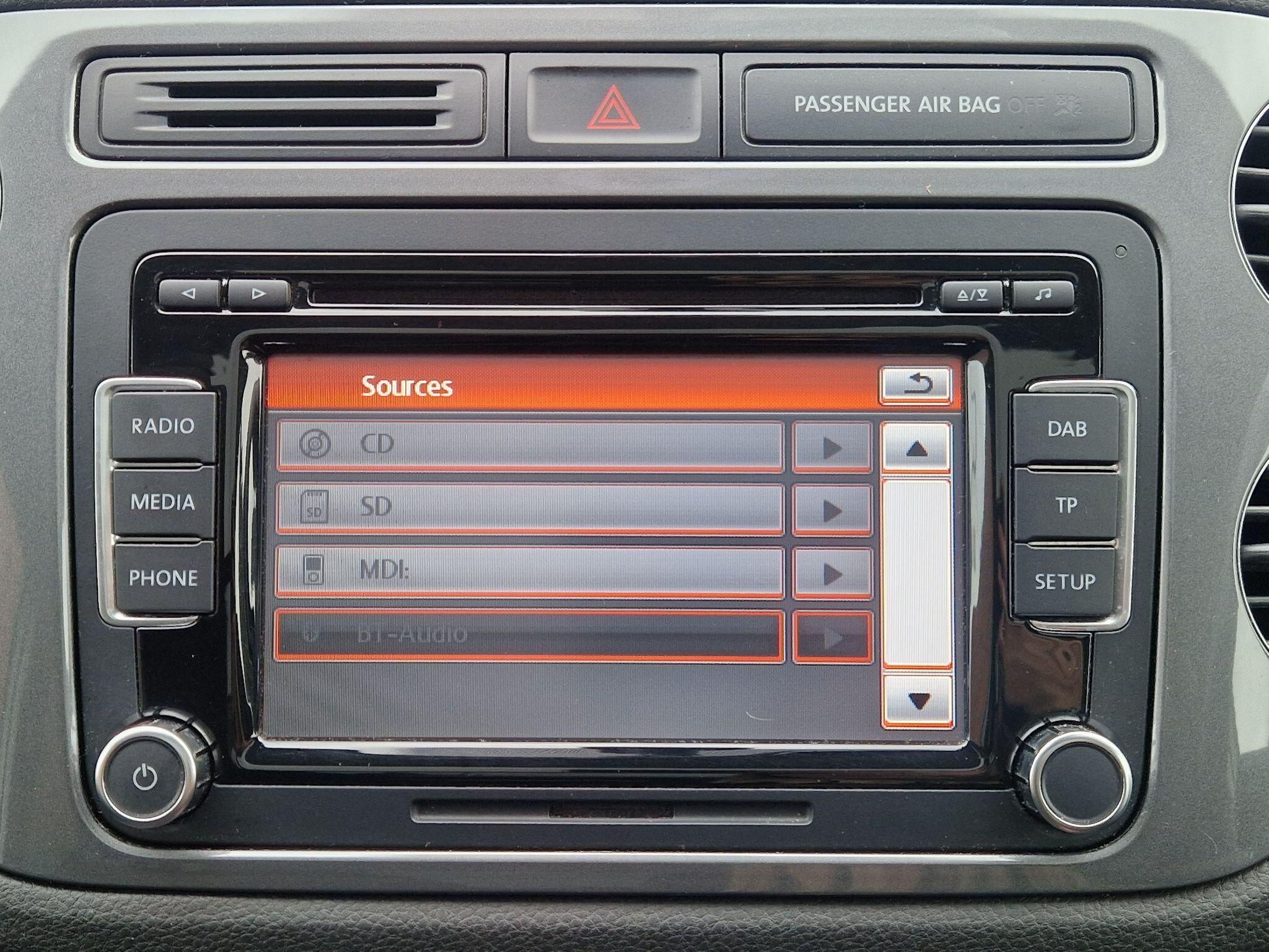 Volkswagen Tiguan - Image 43