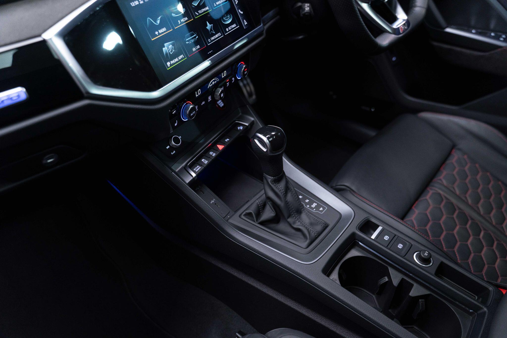 Audi RS Q3 - Image 16