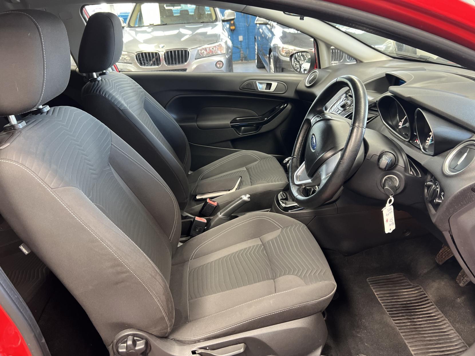 Ford Fiesta - Image 20
