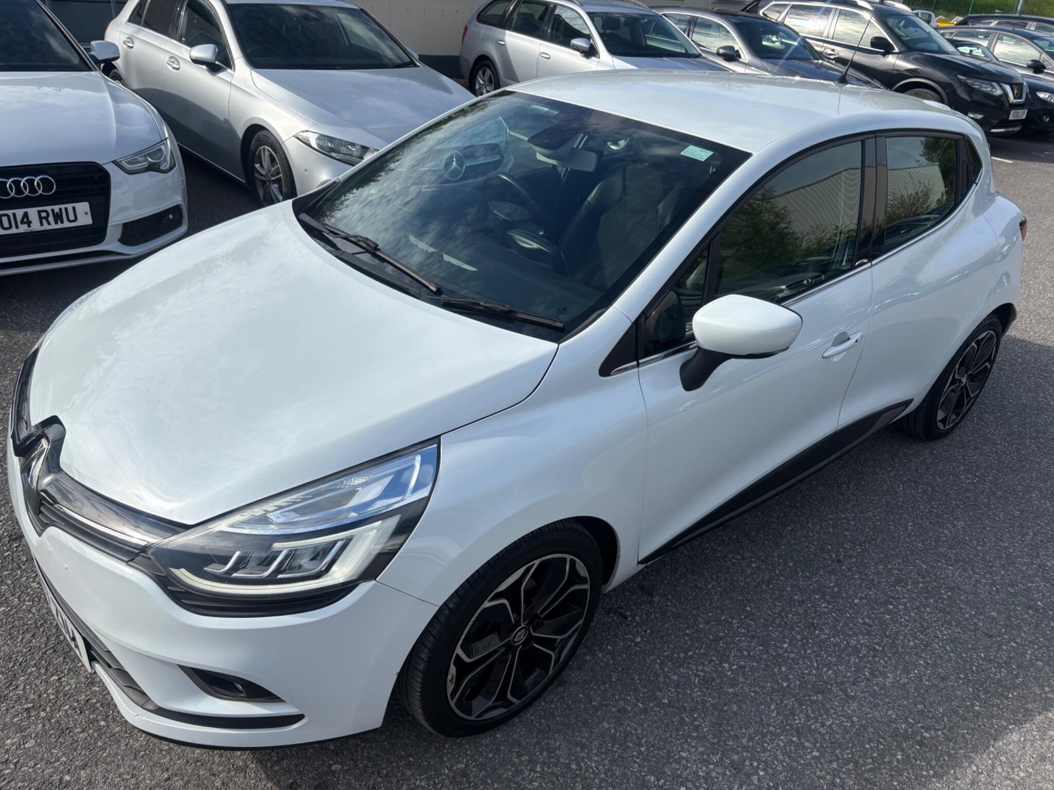 Renault Clio - Image 5