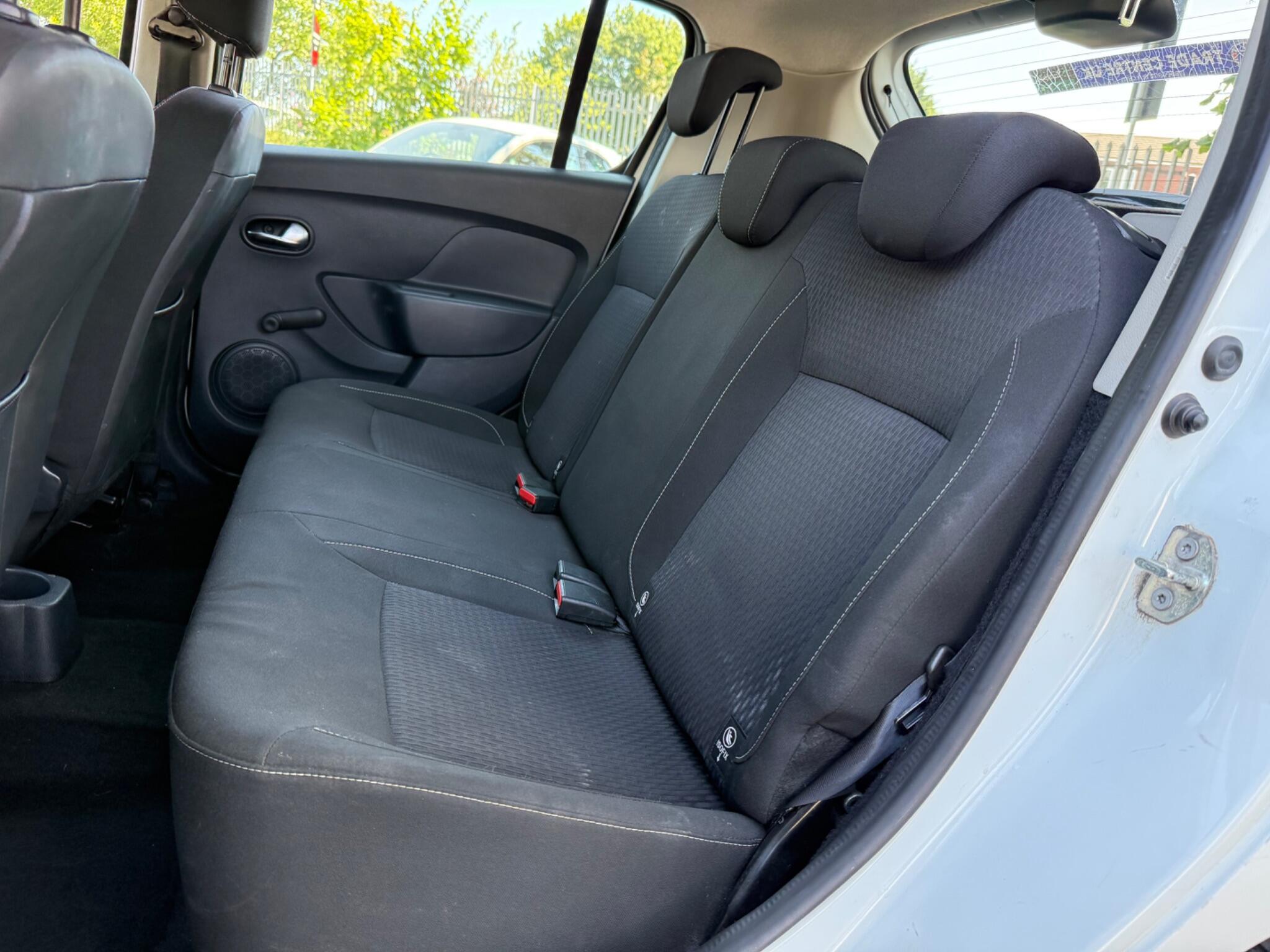 Dacia Sandero - Image 13