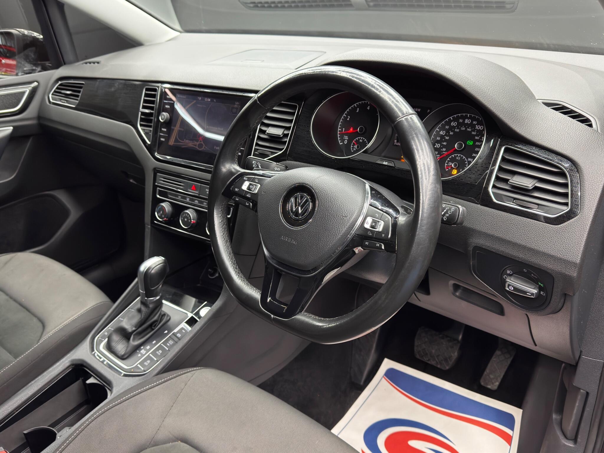 Volkswagen GOLF SV - Image 9