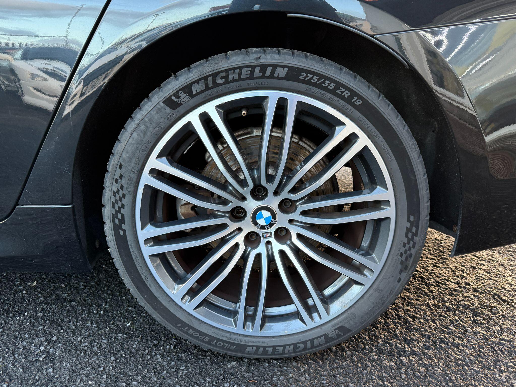 BMW 5 Series - Image 90