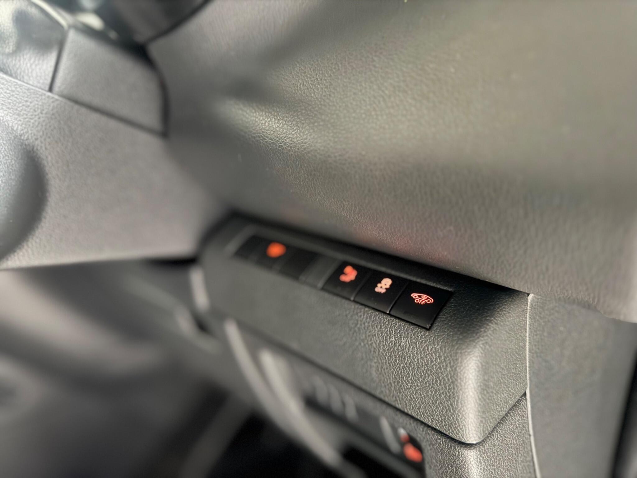 Peugeot 3008 - Image 28