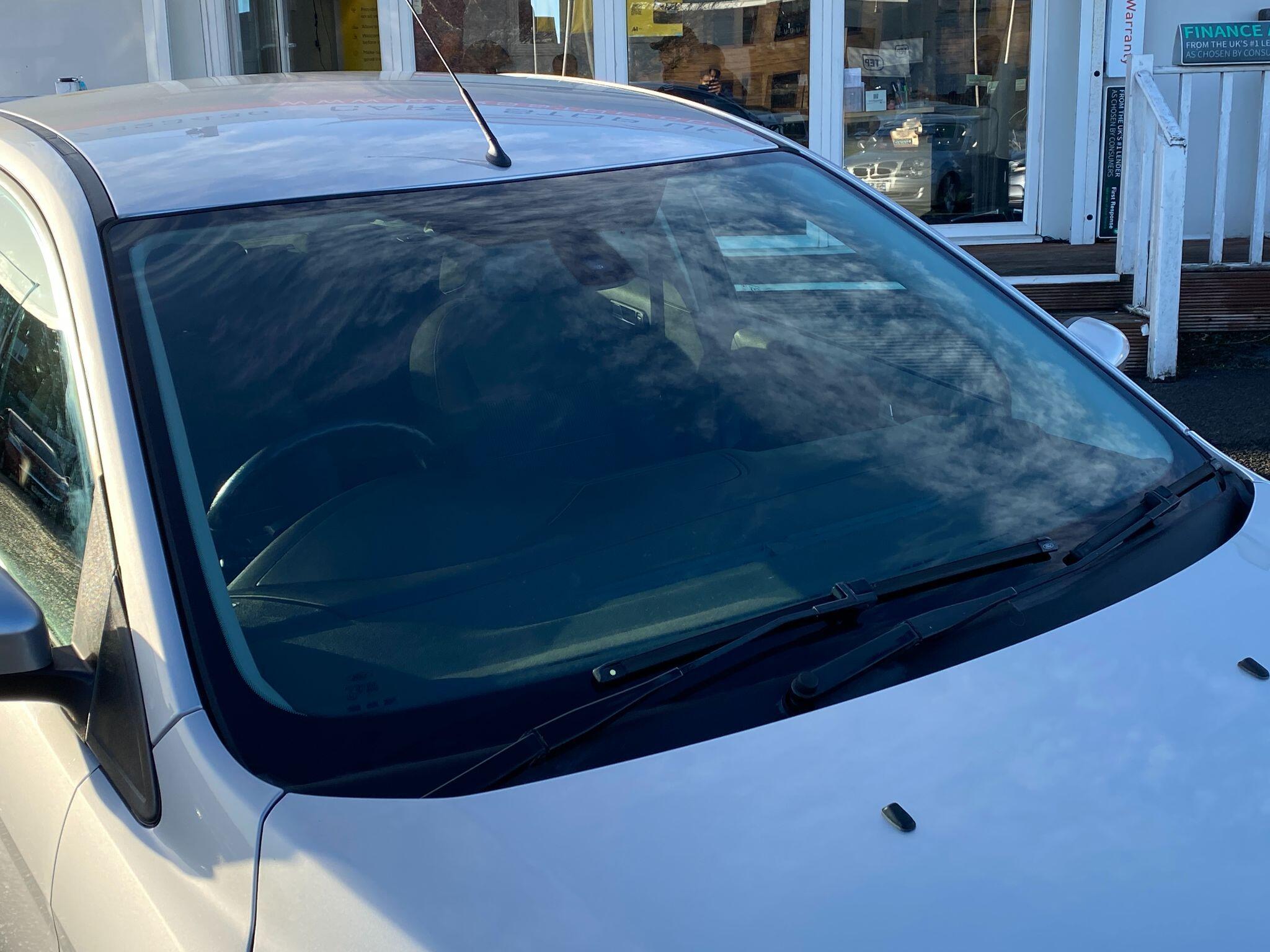 Ford Focus - Image 12