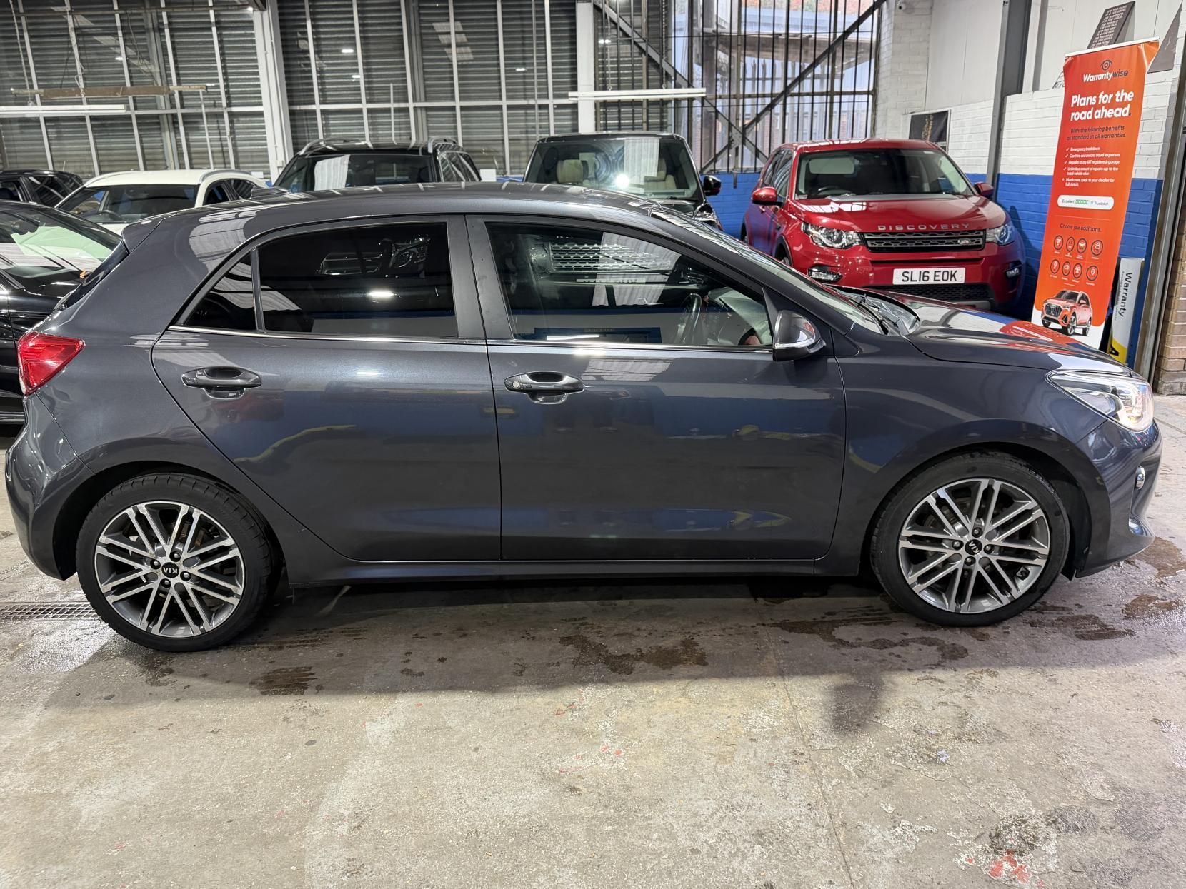 Kia Rio - Image 10