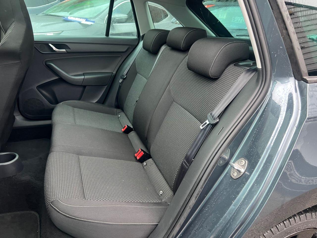 Skoda Rapid Spaceback - Image 31