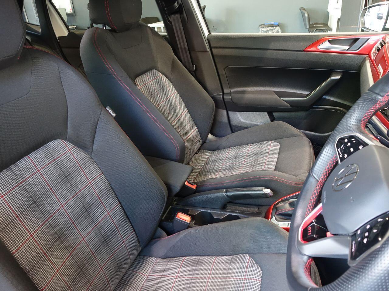 Volkswagen Polo - Image 13