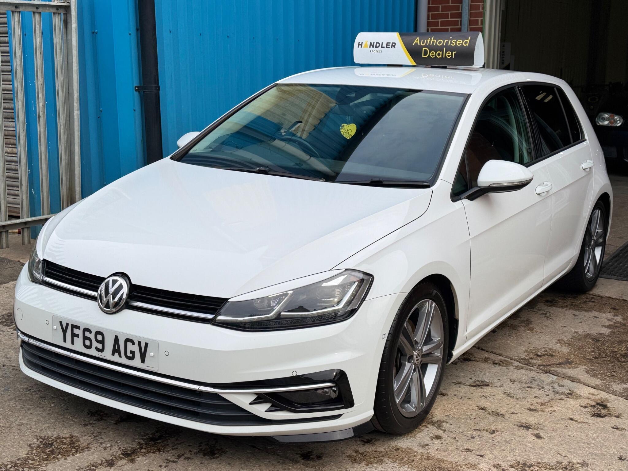 Volkswagen Golf - Image 15