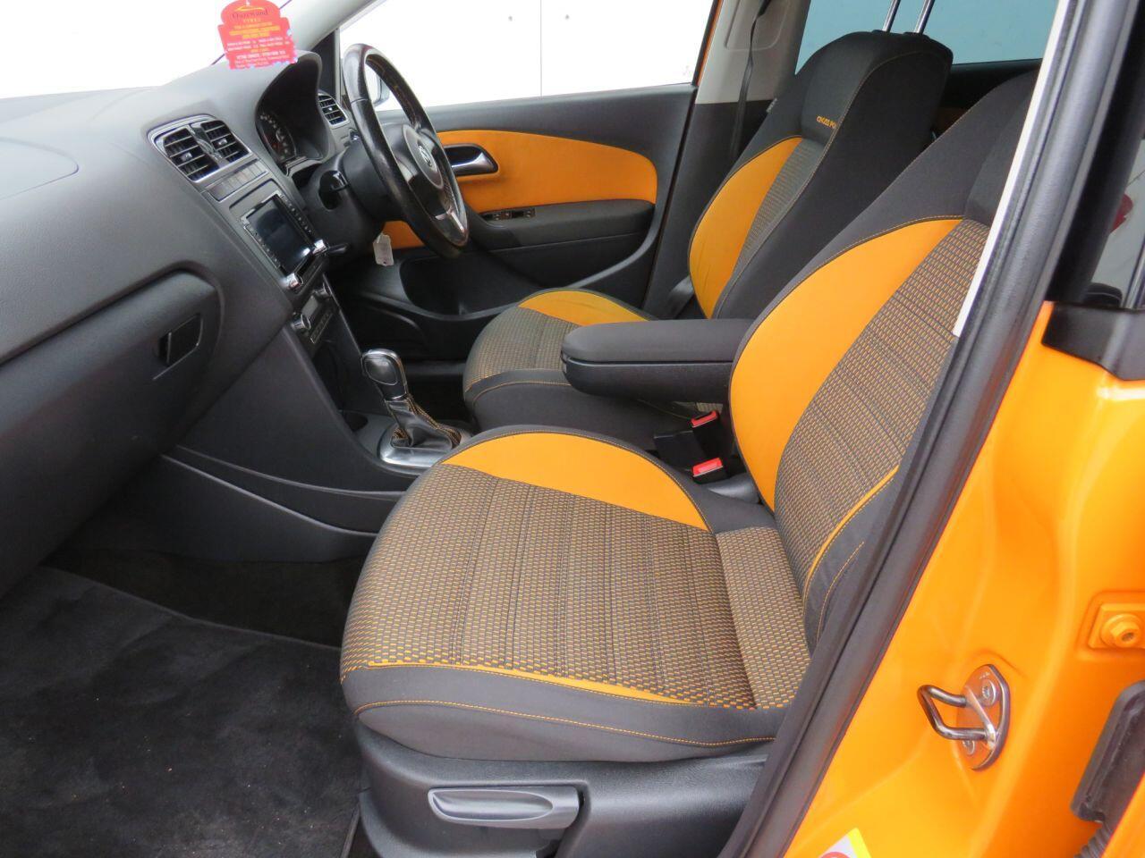 Volkswagen Polo - Image 9