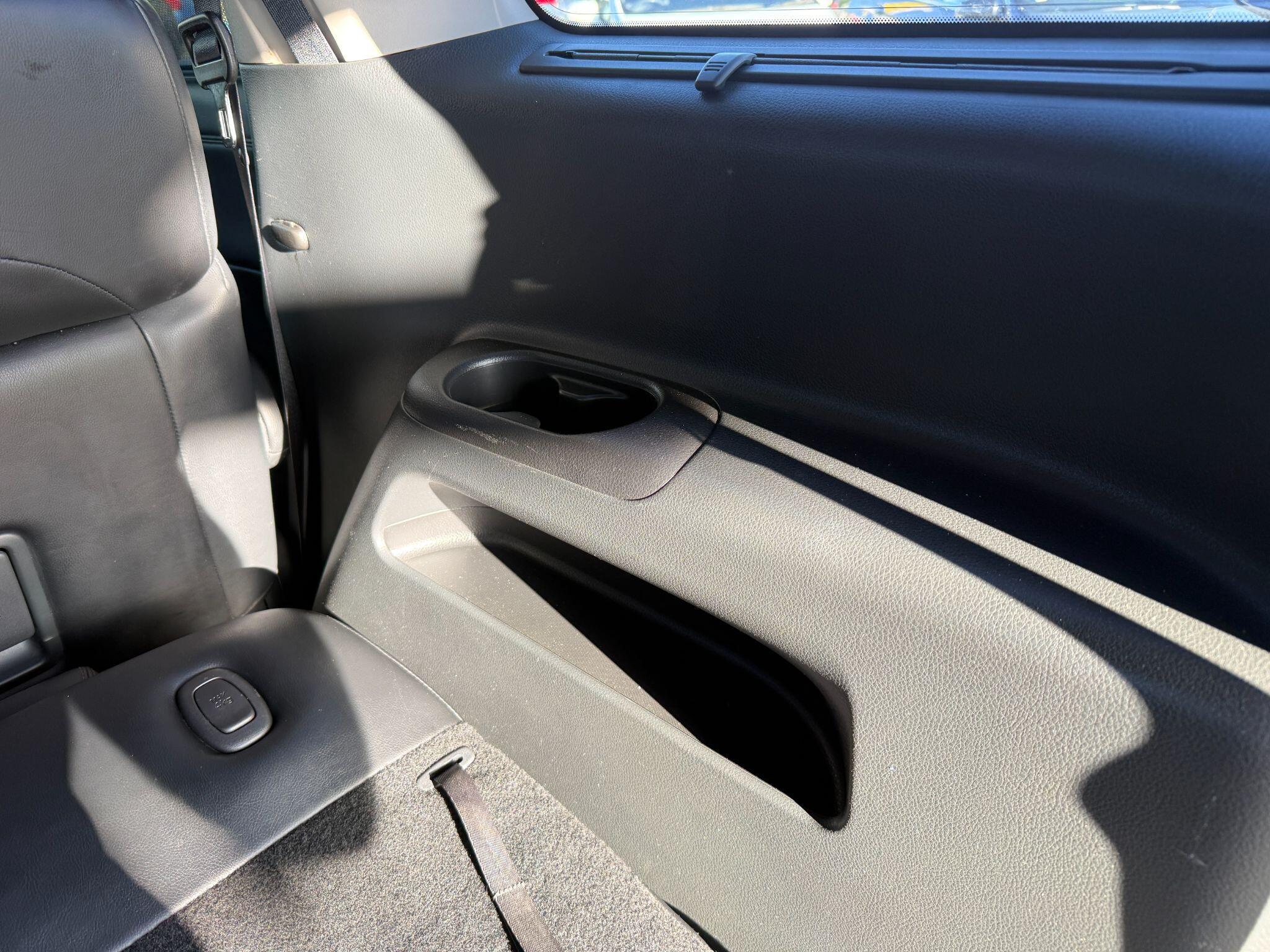 Nissan Elgrand - Image 71