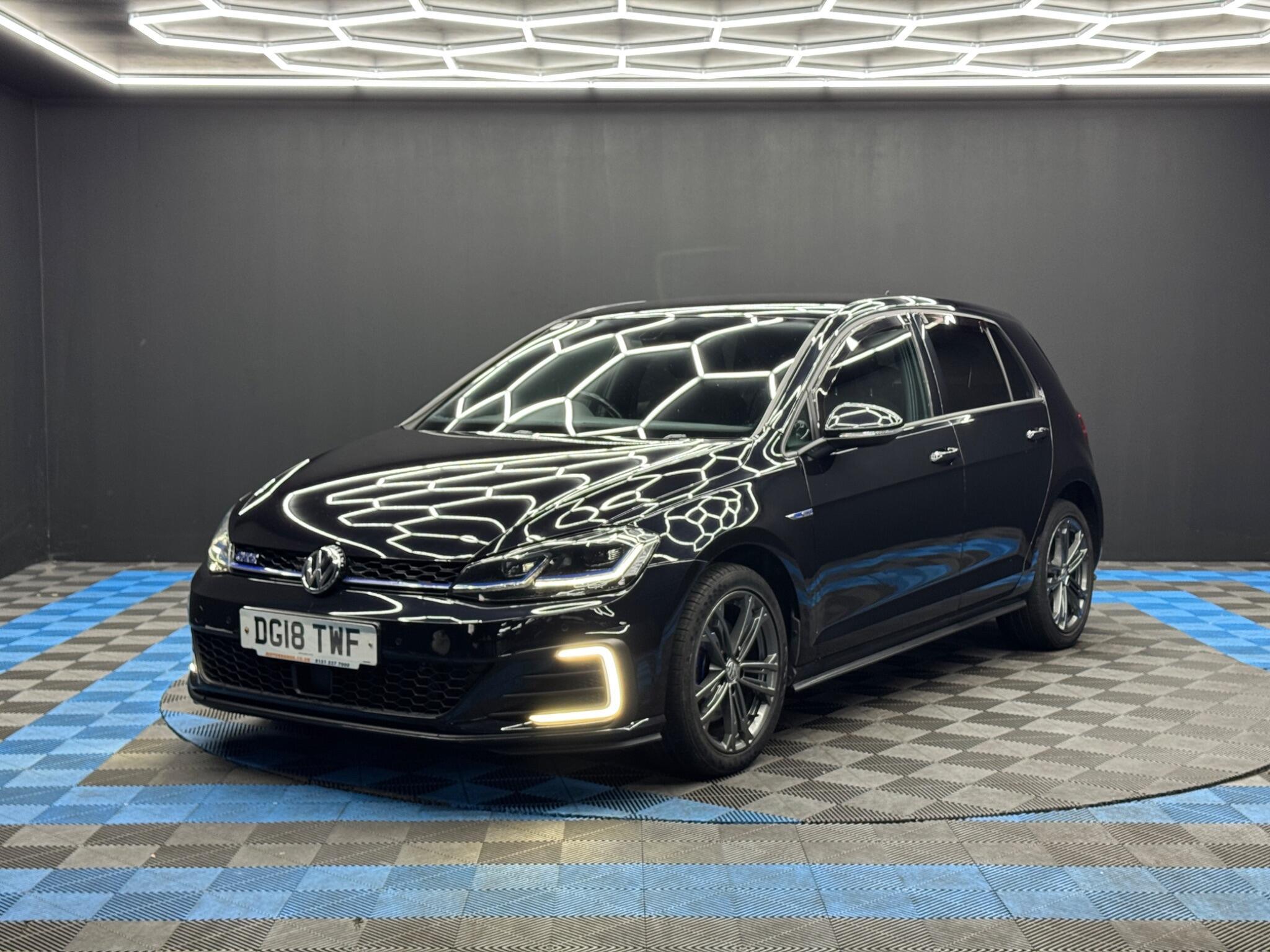 Volkswagen Golf - Image 3