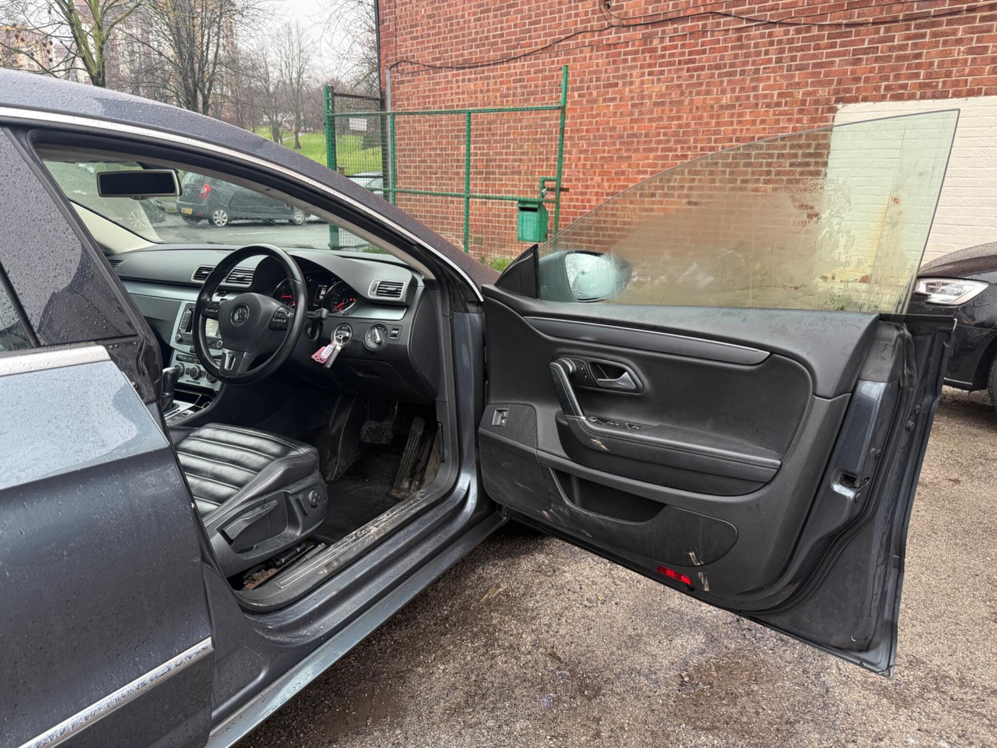 Volkswagen CC - Image 23