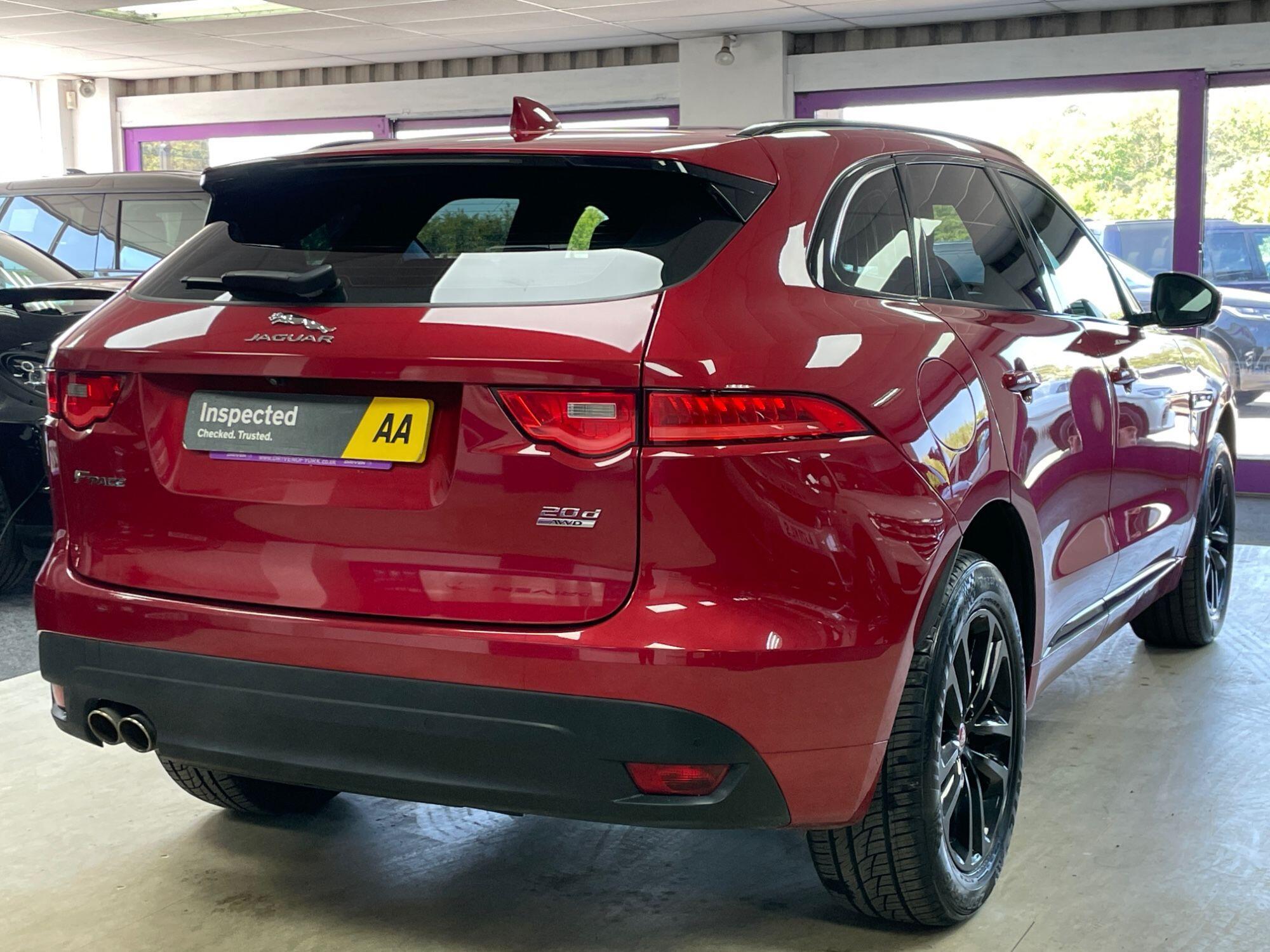 Jaguar F-Pace - Image 11