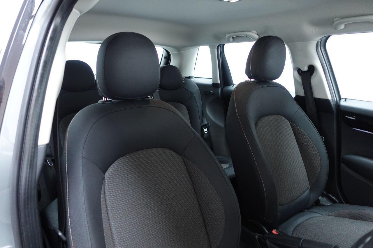 MINI Hatch - Image 3
