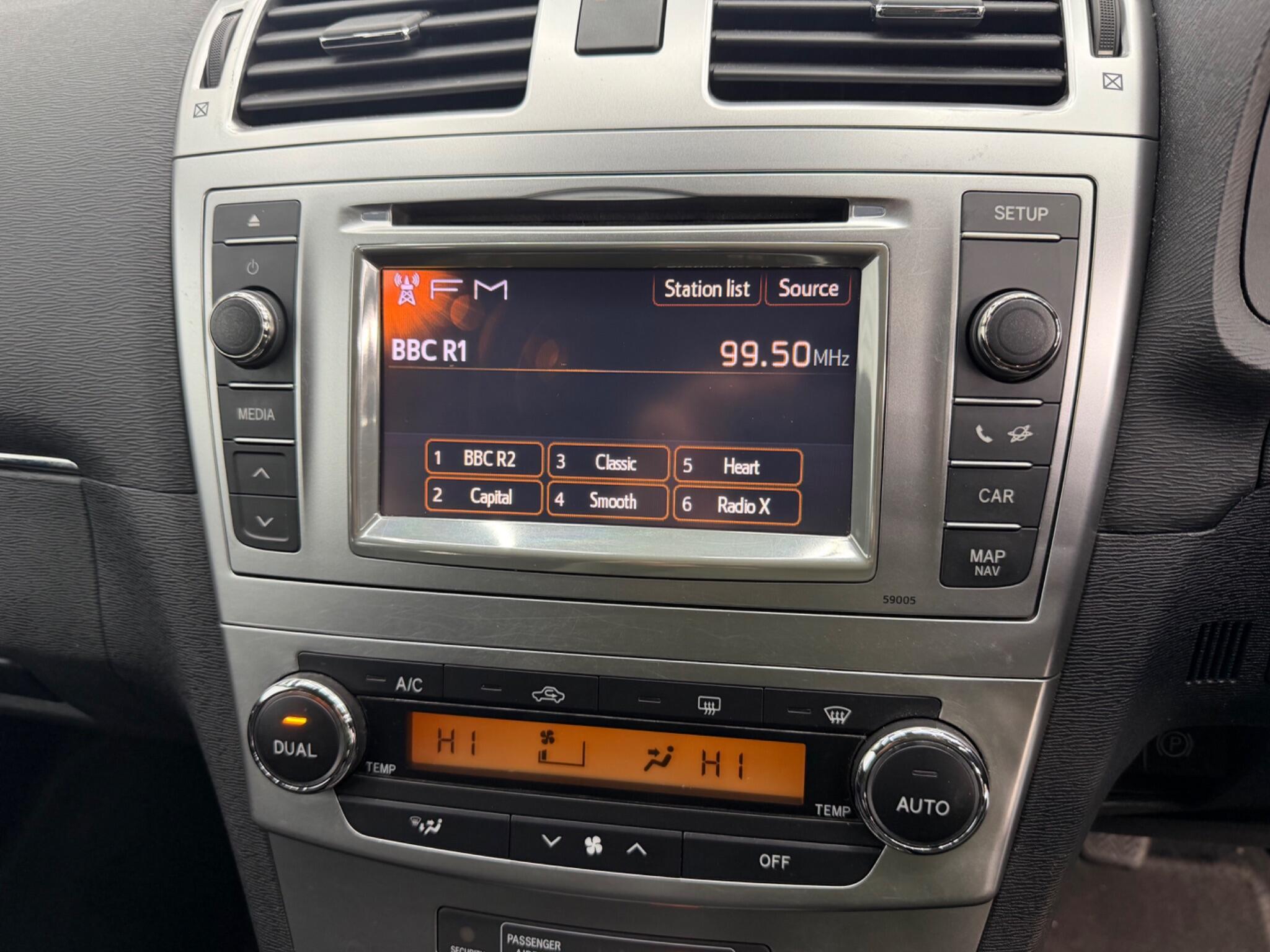 Toyota Avensis - Image 19