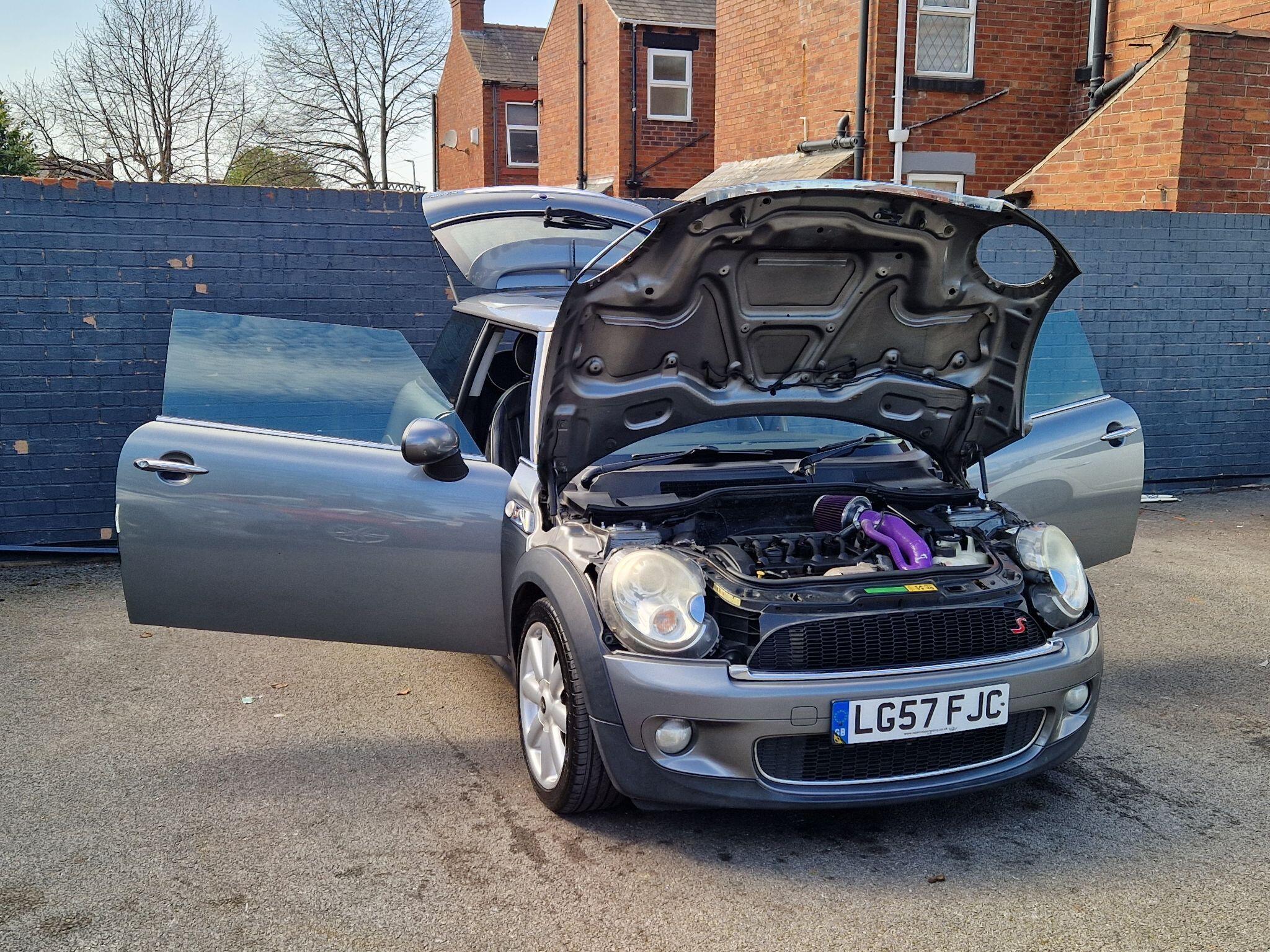 MINI Hatch - Image 12