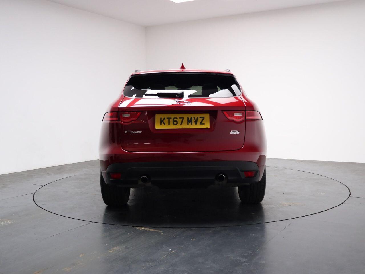 Jaguar F-Pace - Image 11