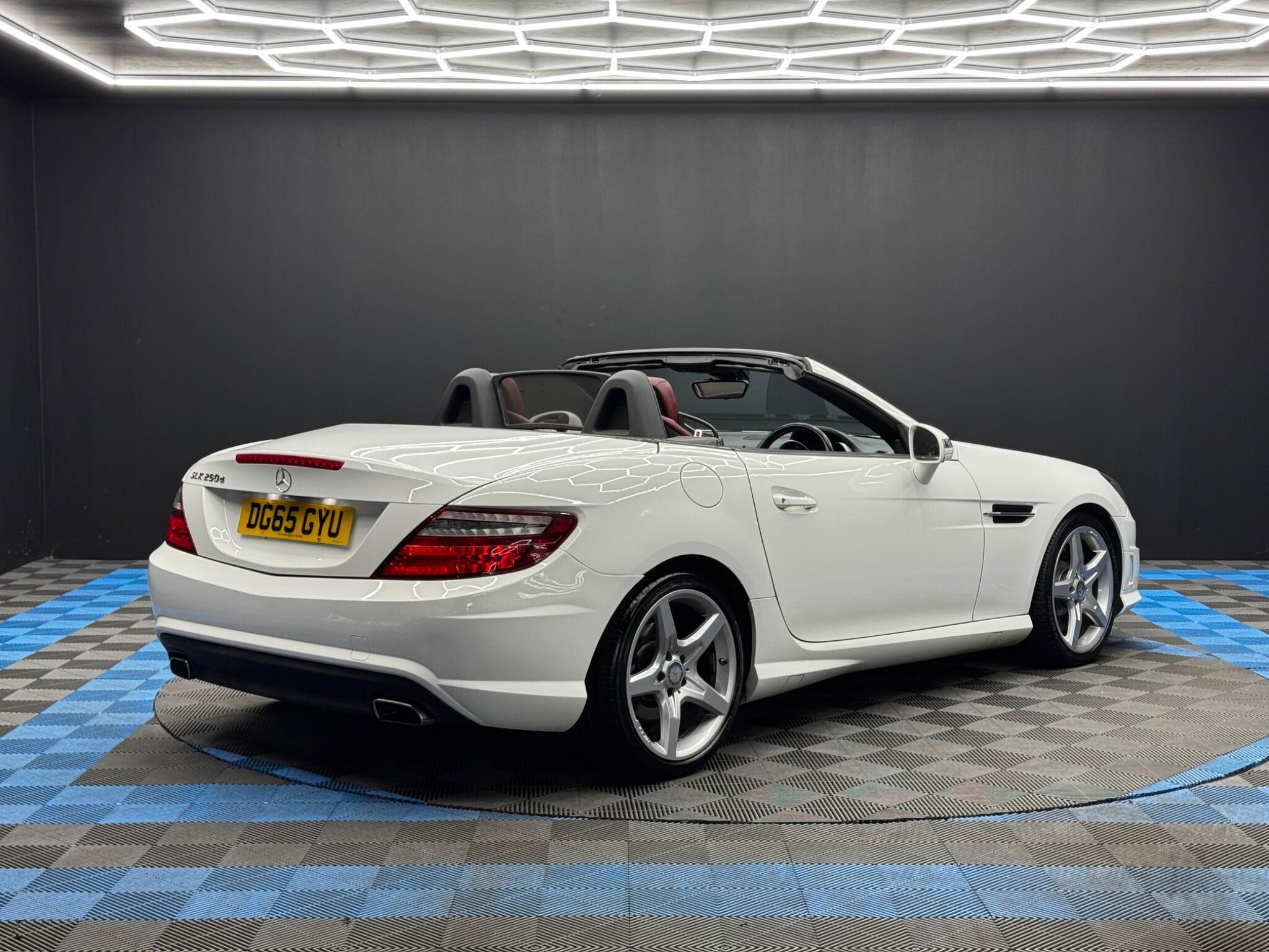 Mercedes SLK - Image 5