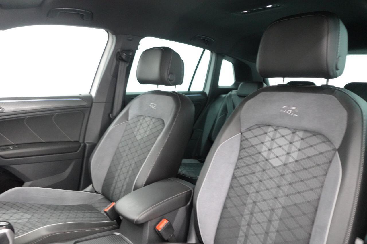 Volkswagen Tiguan - Image 14