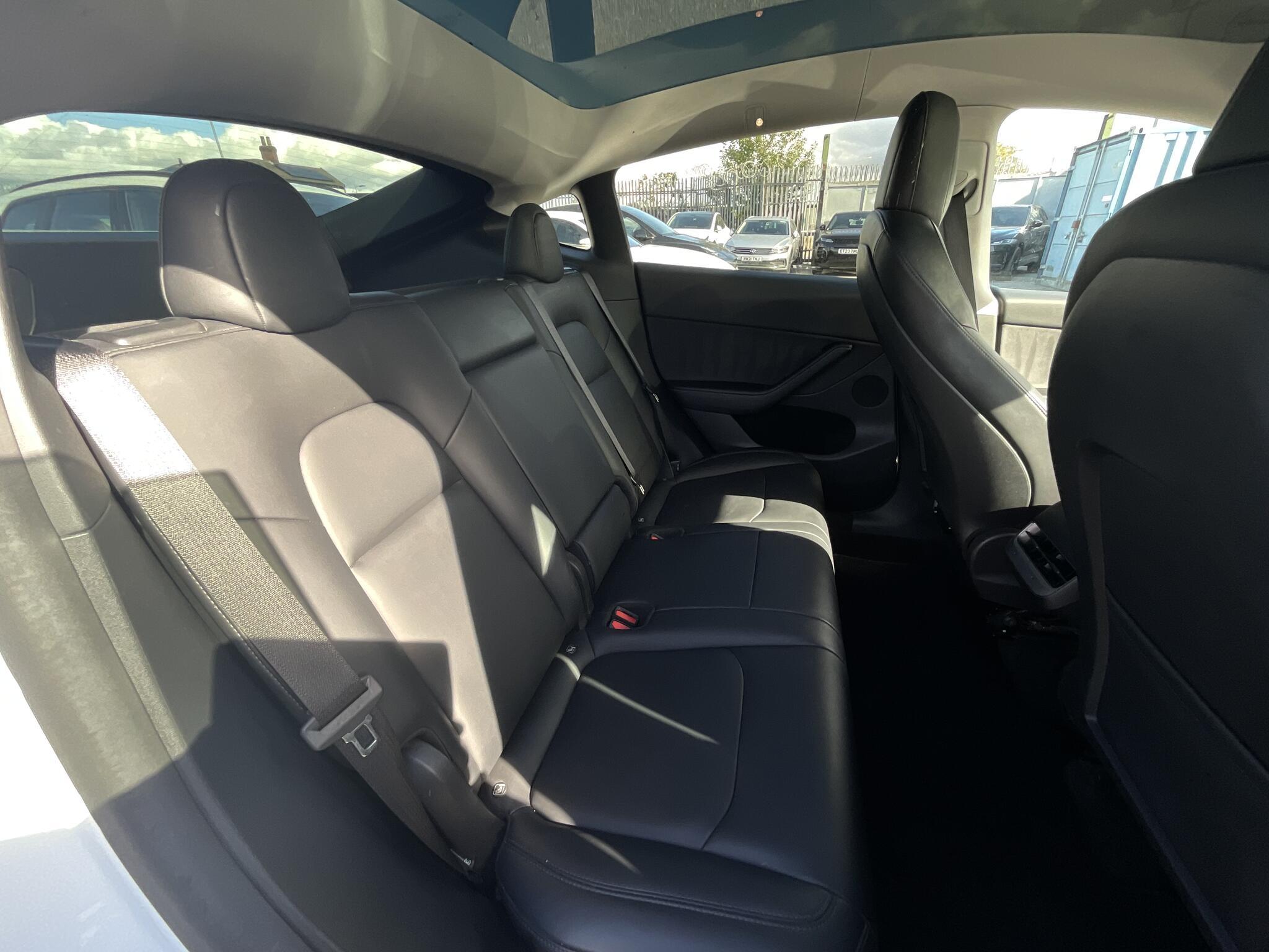 Tesla Model Y - Image 11