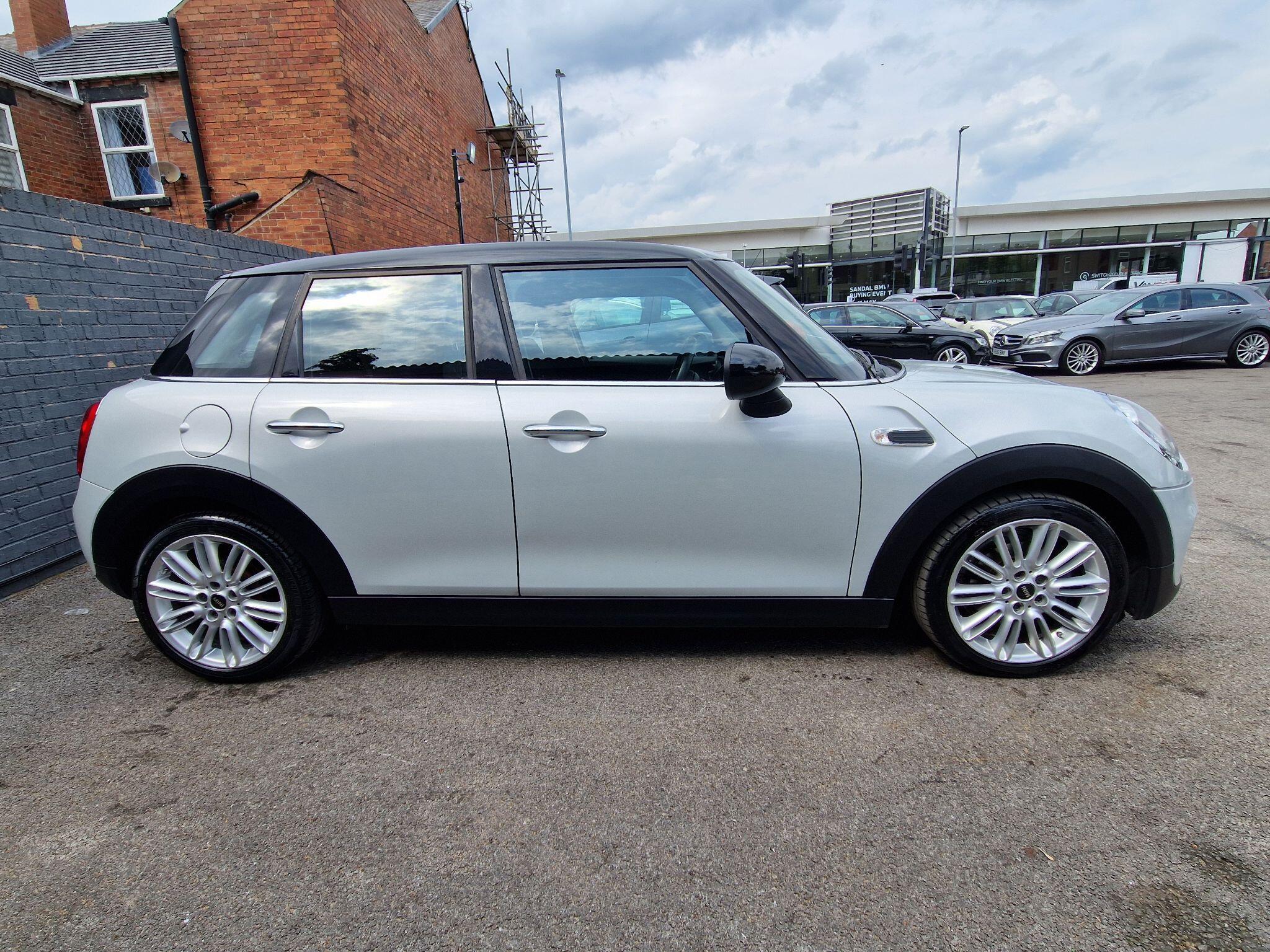 MINI Hatch - Image 7