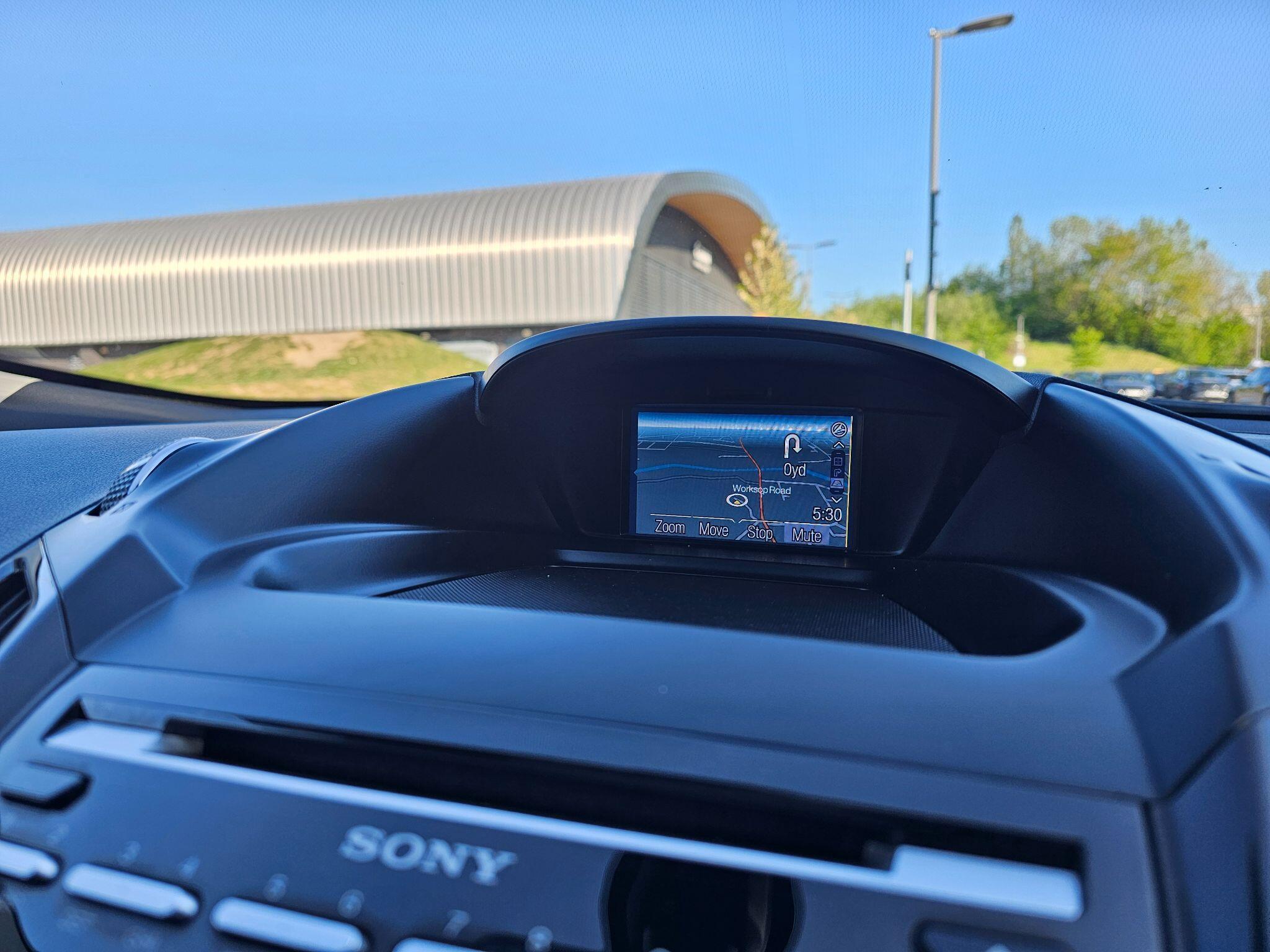 Ford Kuga - Image 32