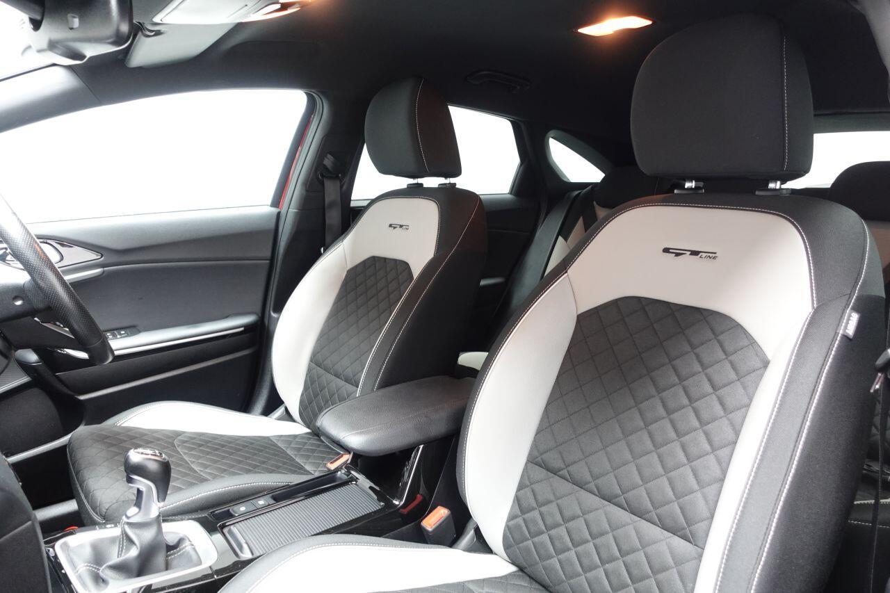 Kia ProCeed - Image 17