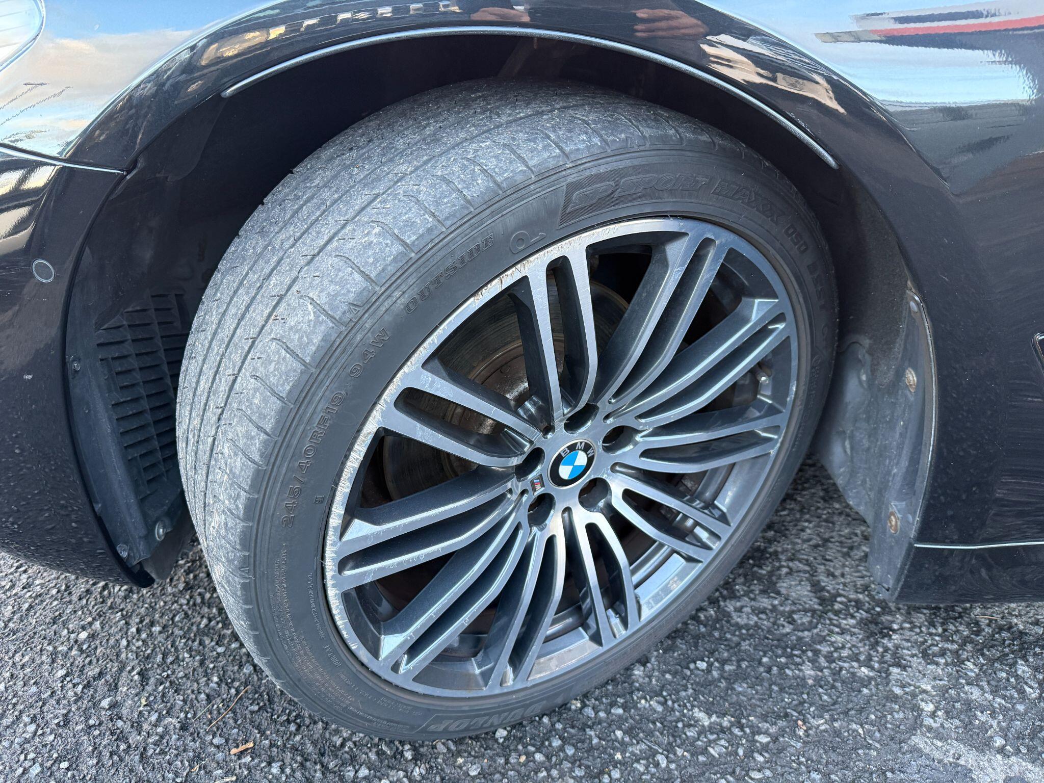 BMW 5 Series - Image 91