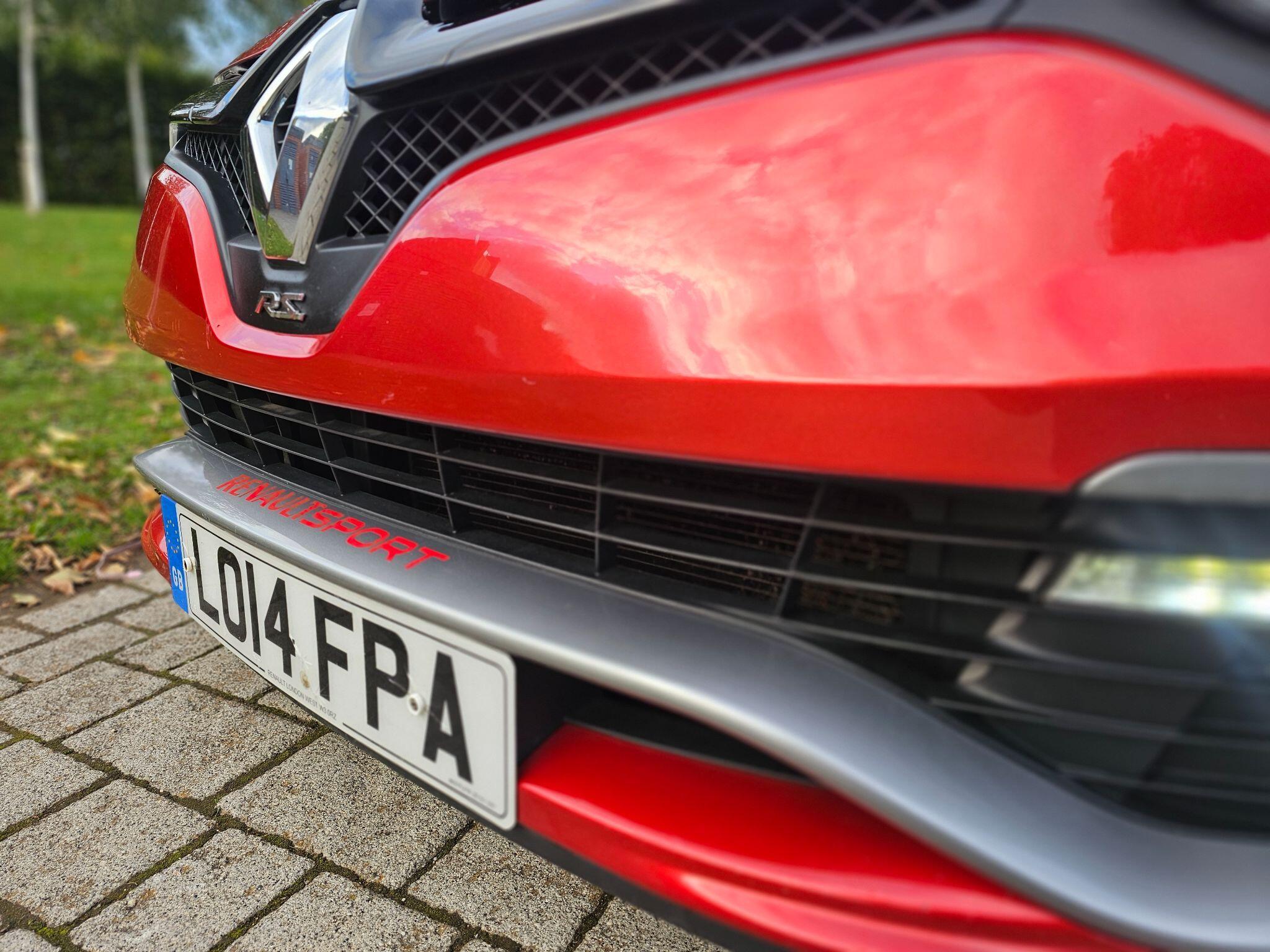 Renault Clio - Image 38