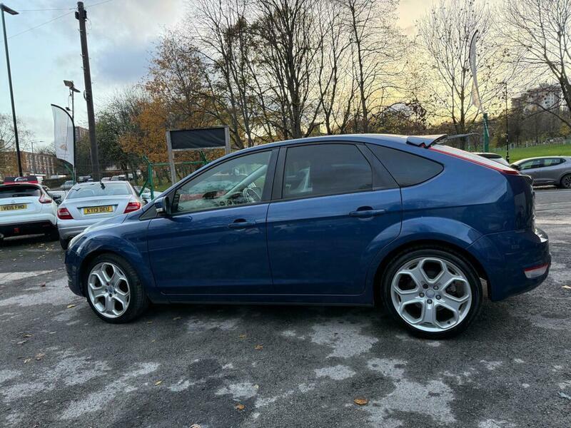 Ford Focus - Image 8