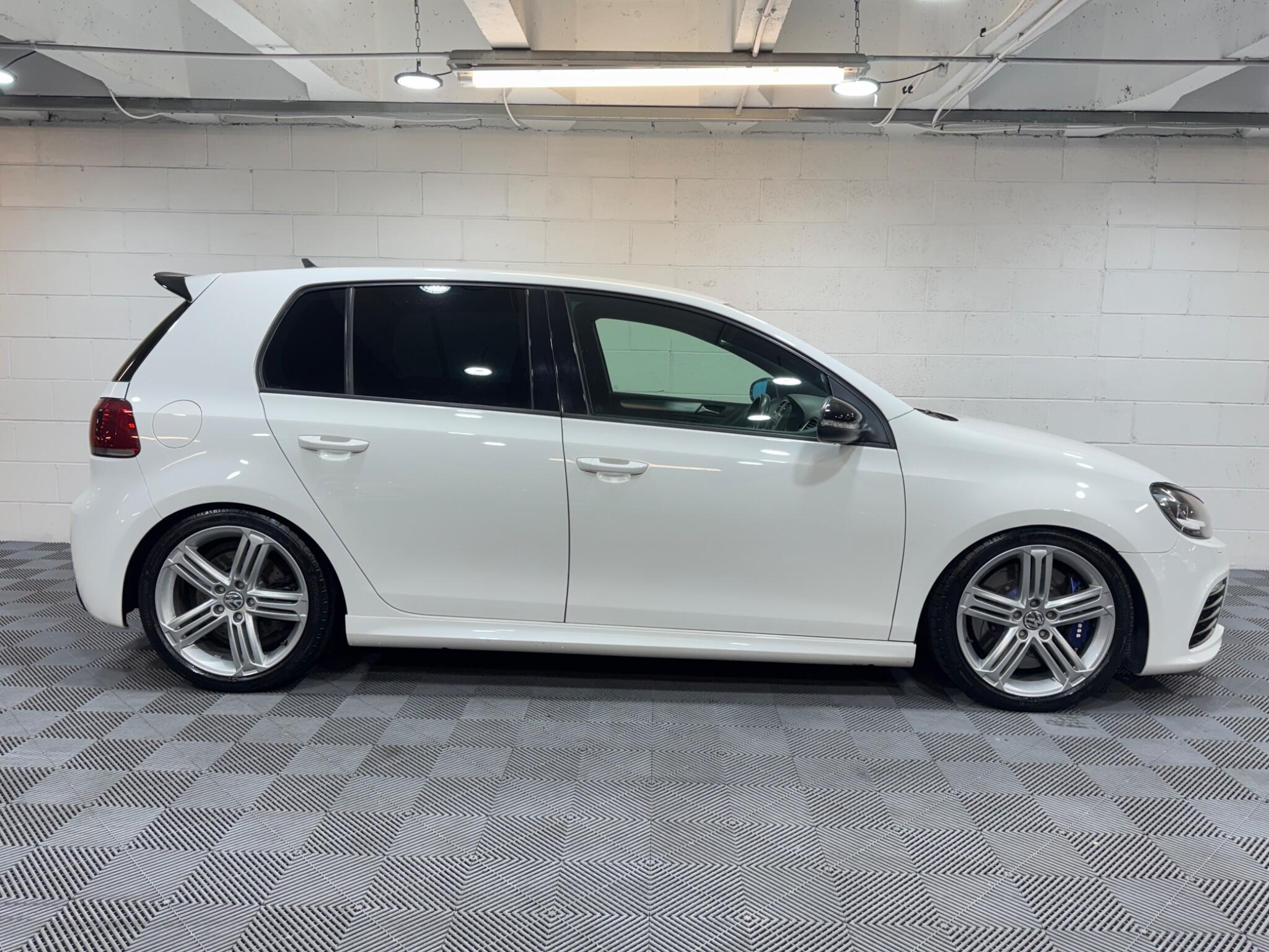 Volkswagen Golf - Image 4