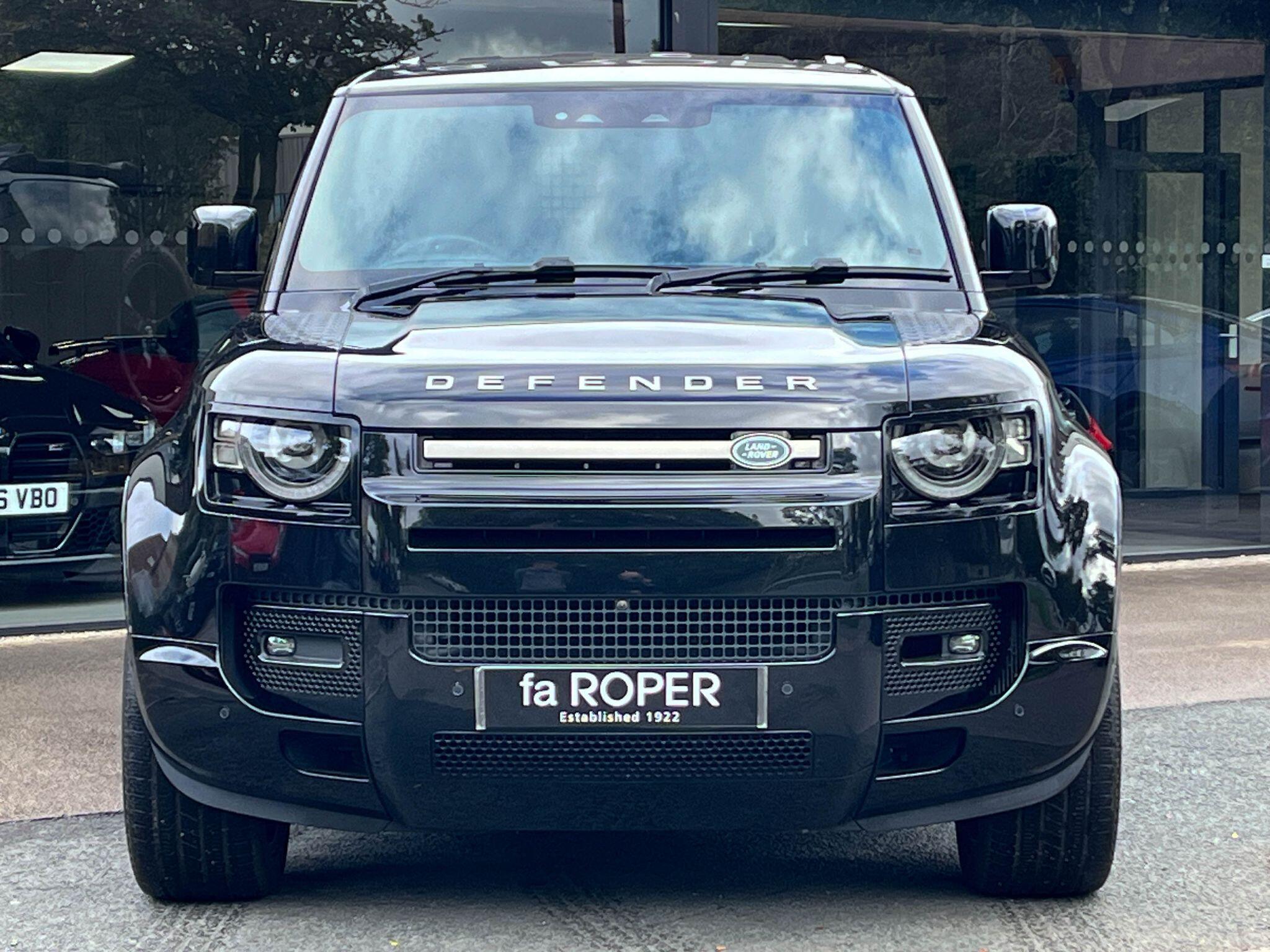 Land Rover Defender 110 - Image 20