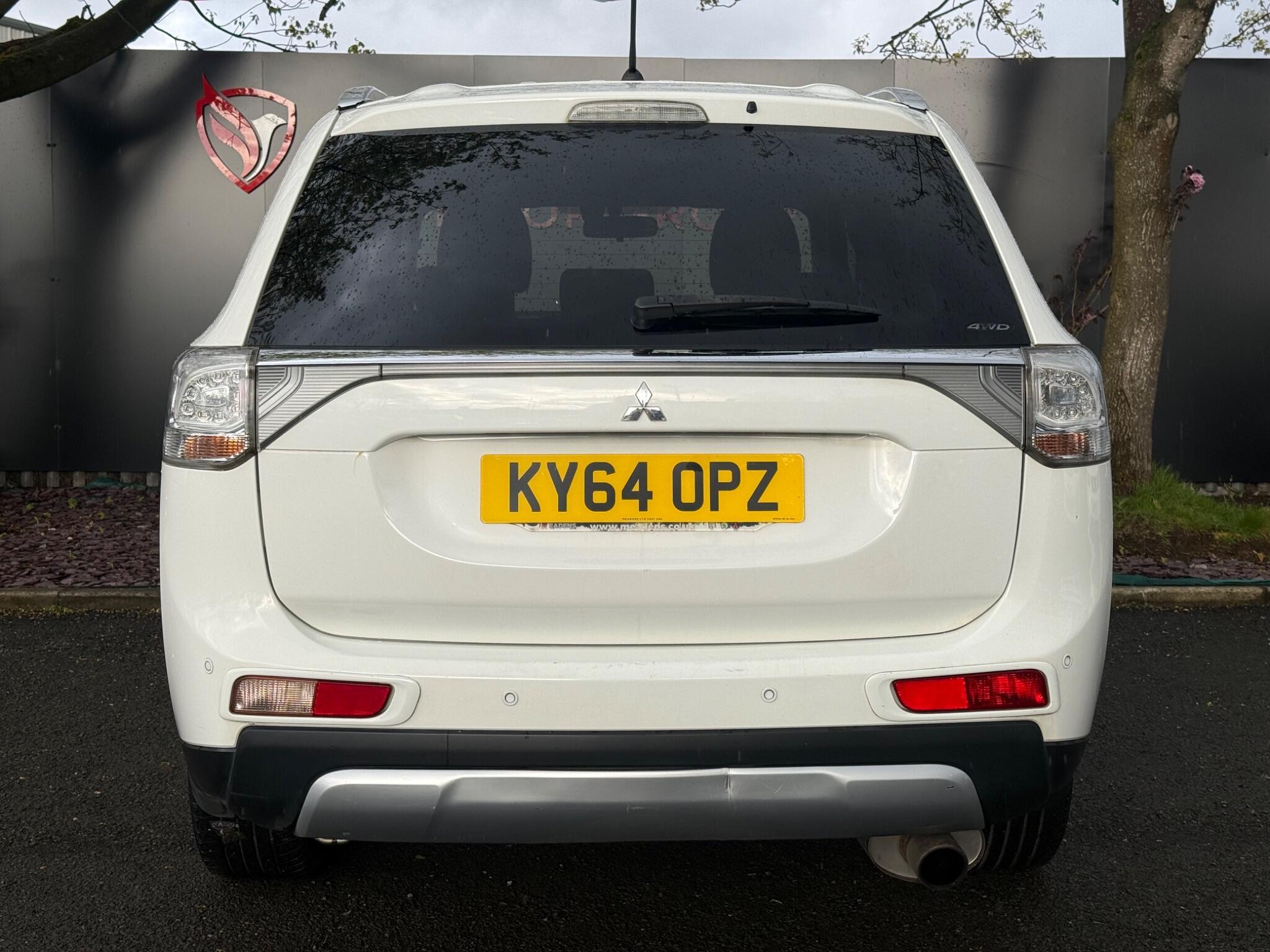 Mitsubishi Outlander - Image 10