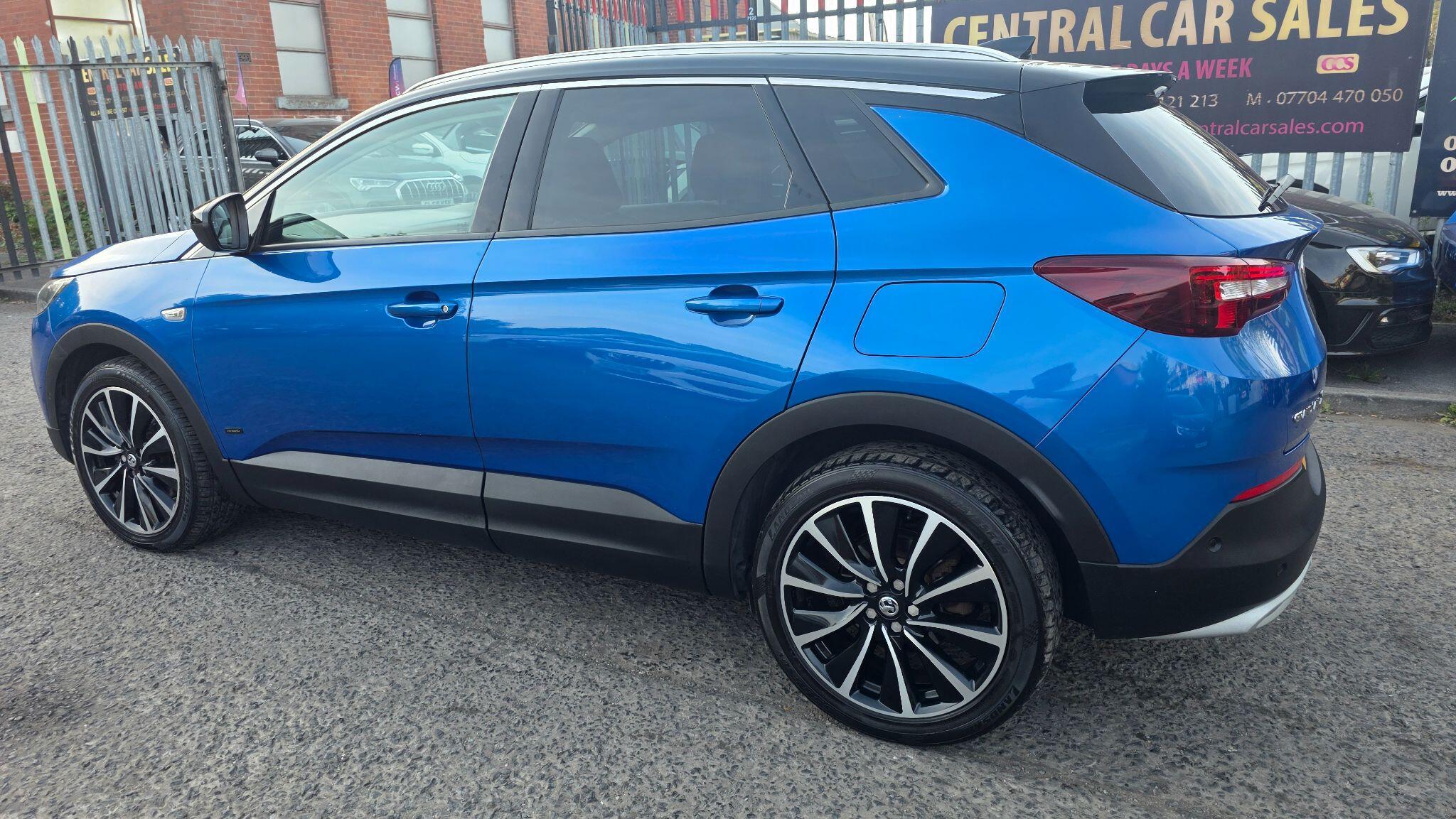 Vauxhall Grandland X - Image 14